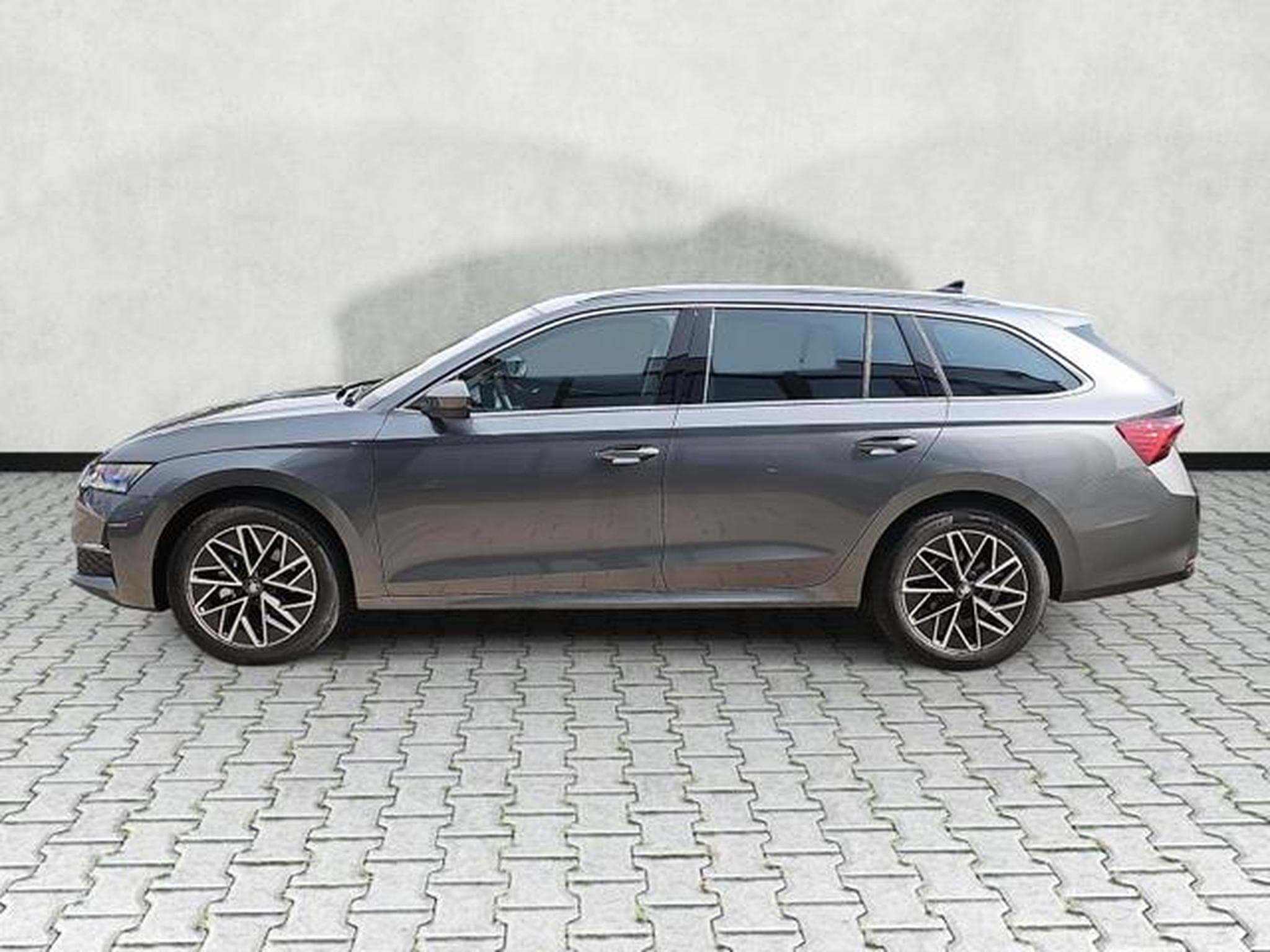 Skoda Octavia 2.0 TDI 110 kW Selection (2026) - Foto 4