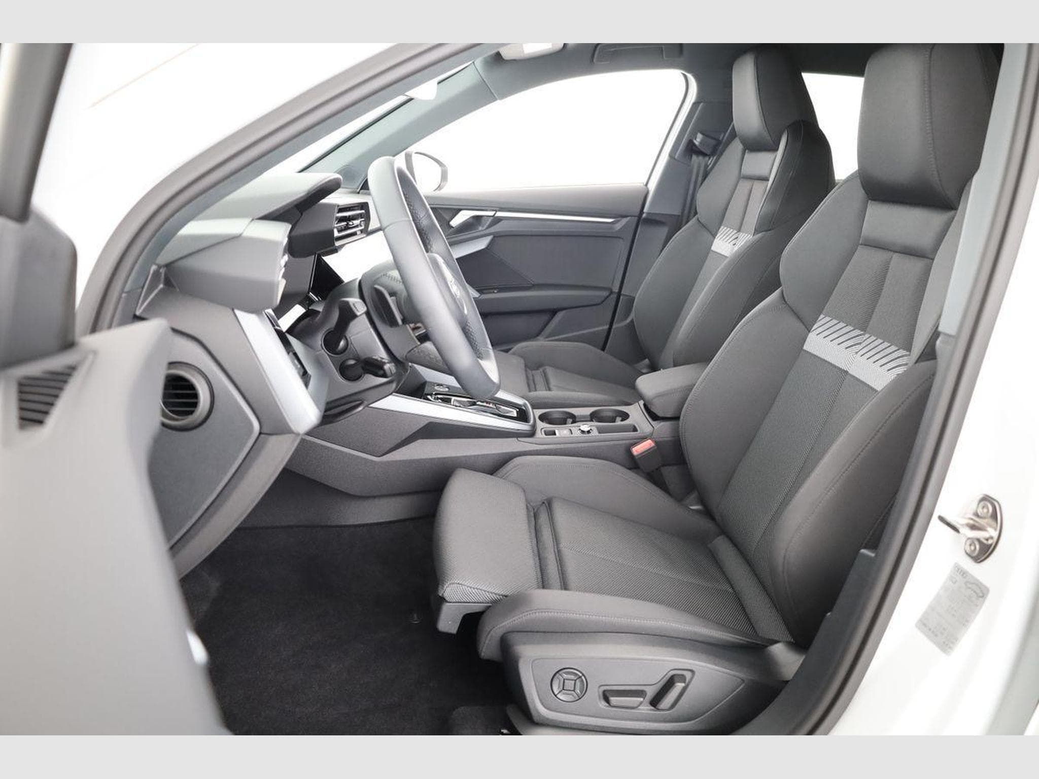 Audi A3 TFSI quattro 150 kW (2026) - Foto 10