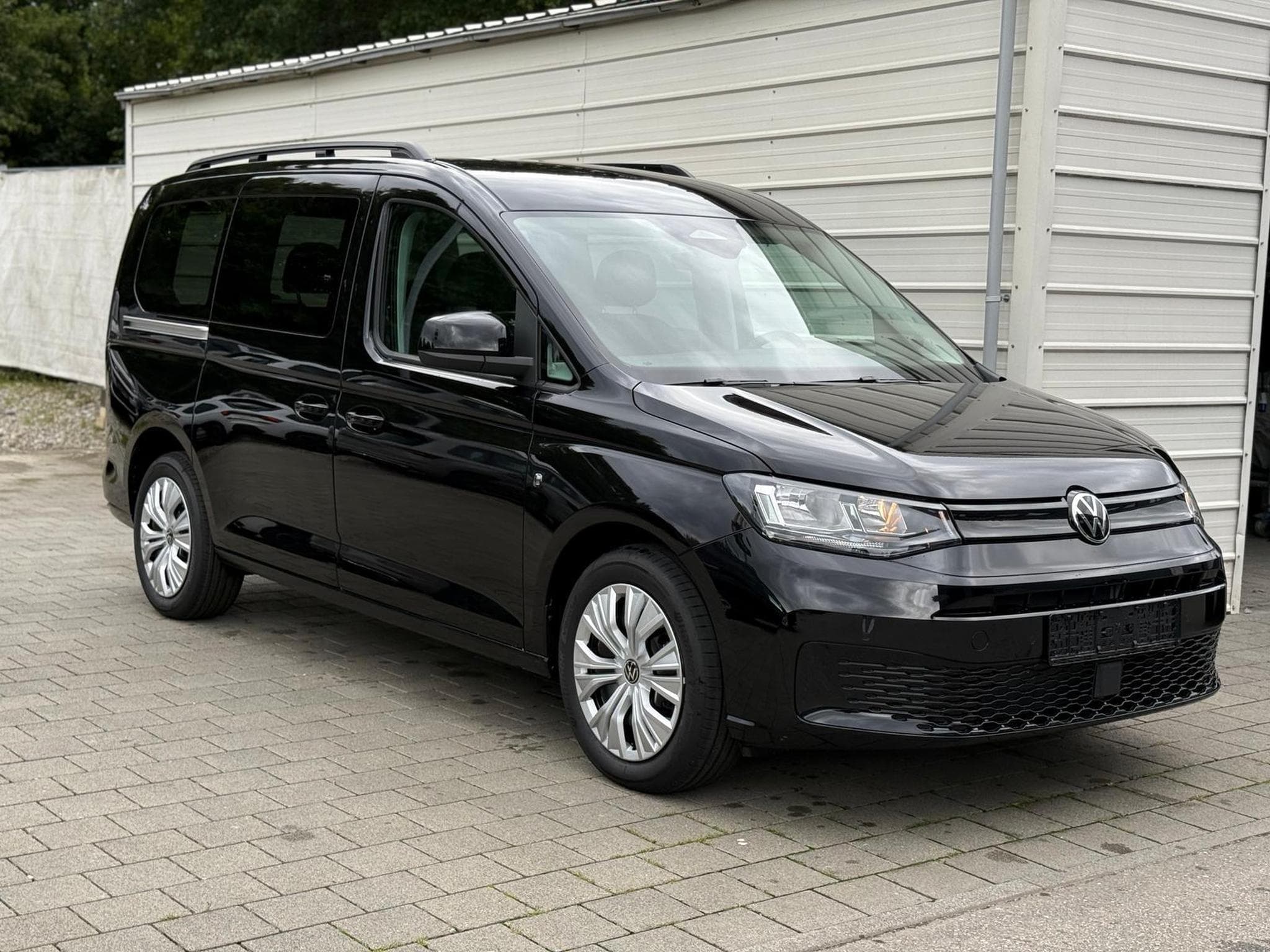 VW Caddy 2.0 TDI 4Motion (2025) - Foto 1