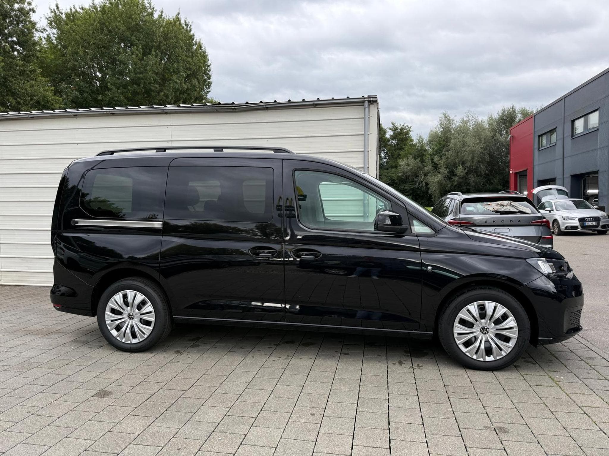 VW Caddy 2.0 TDI 4Motion (2025) - Foto 3