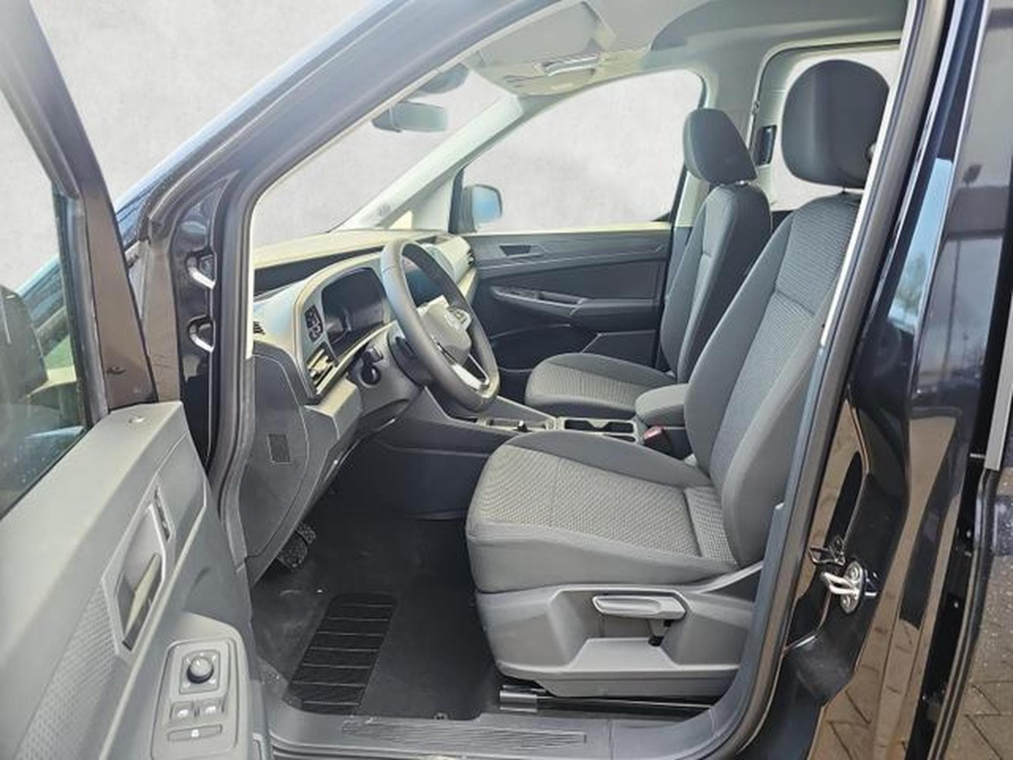 VW Caddy Basis Maxi (2026) - Foto 9