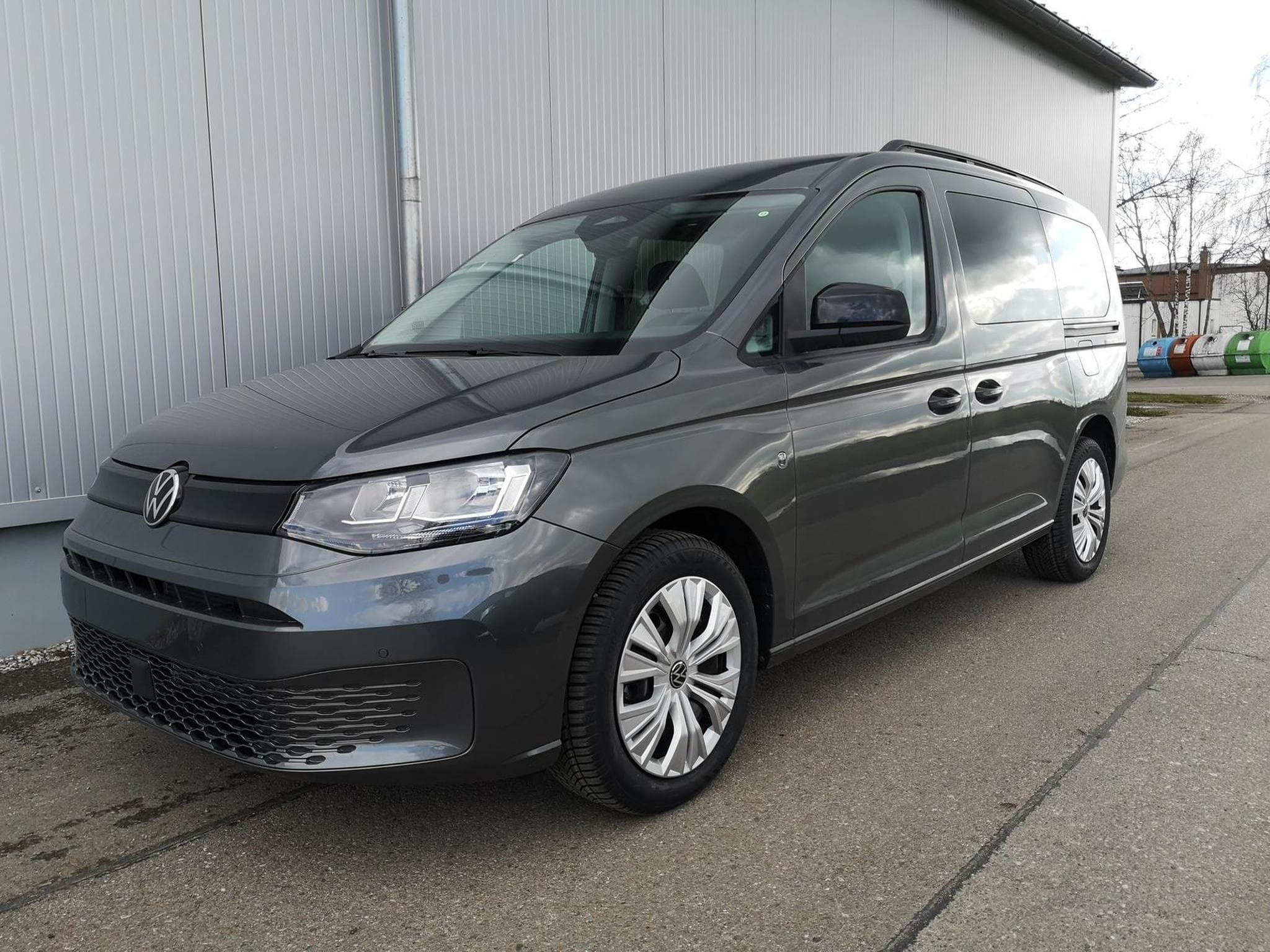 VW Caddy Basis (2026) - Foto 1