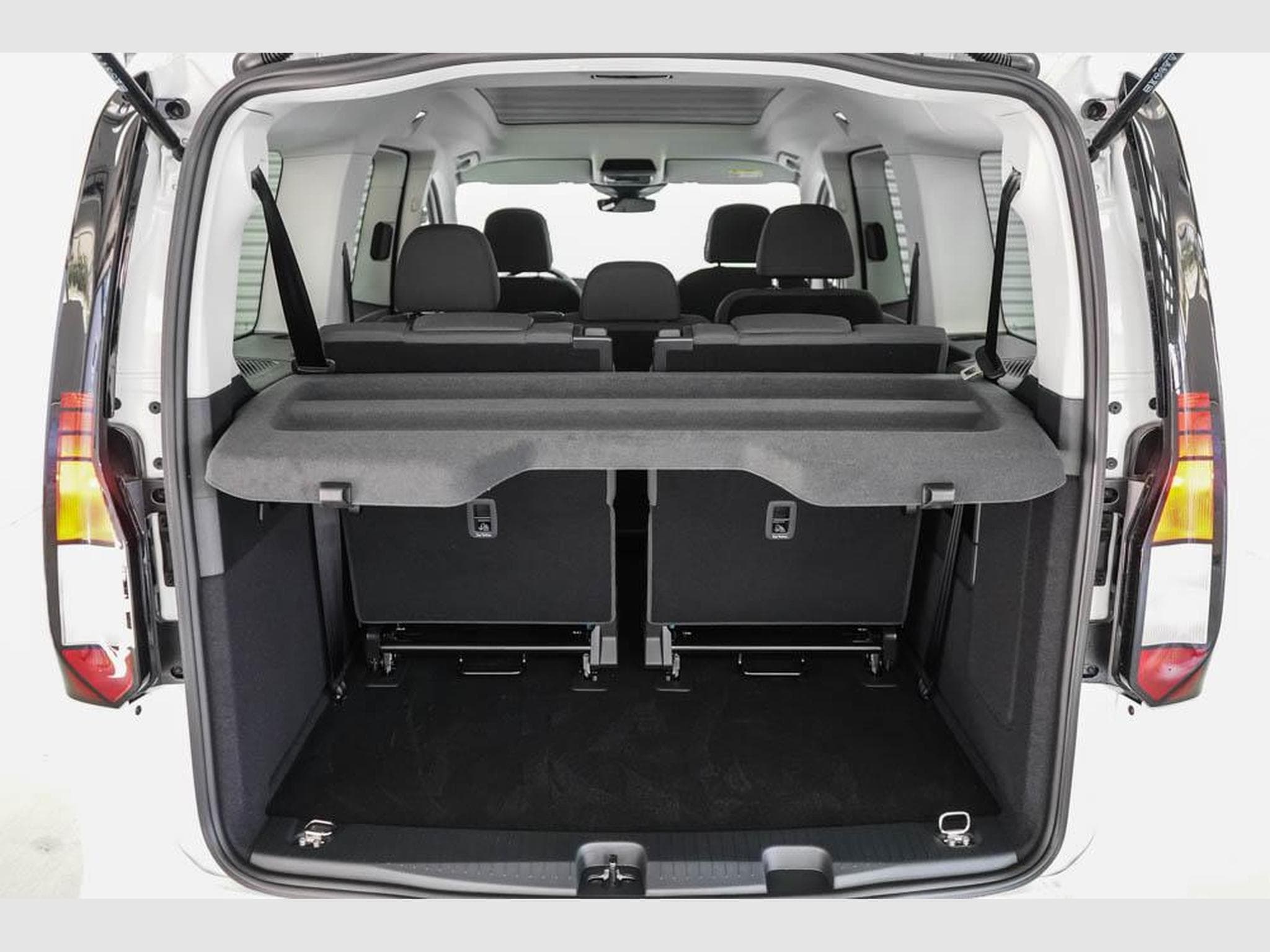 VW Caddy 2,0 TDI 4Motion (2026) - Foto 19