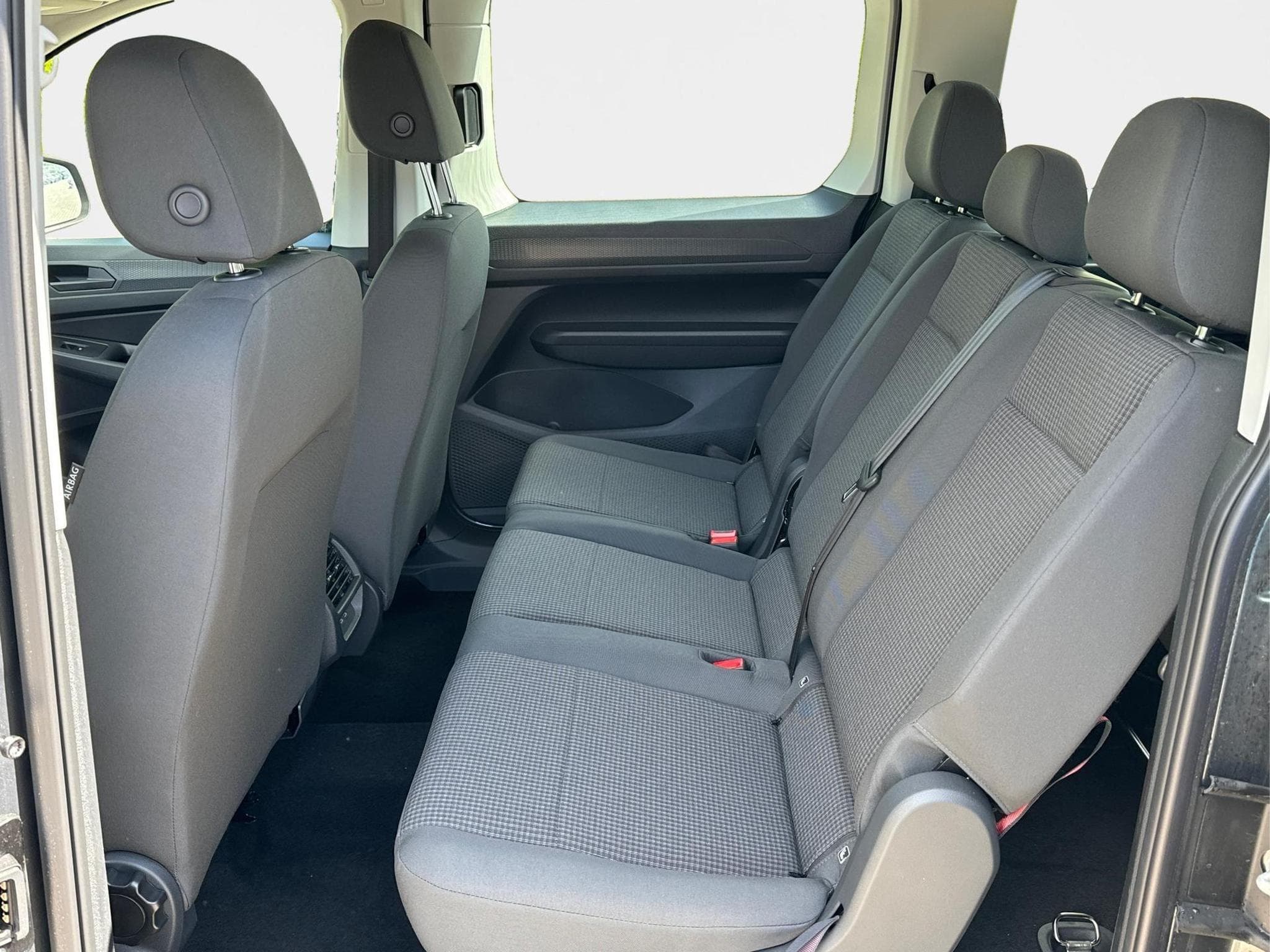 VW Caddy Caddy Maxi (2026) - Foto 16