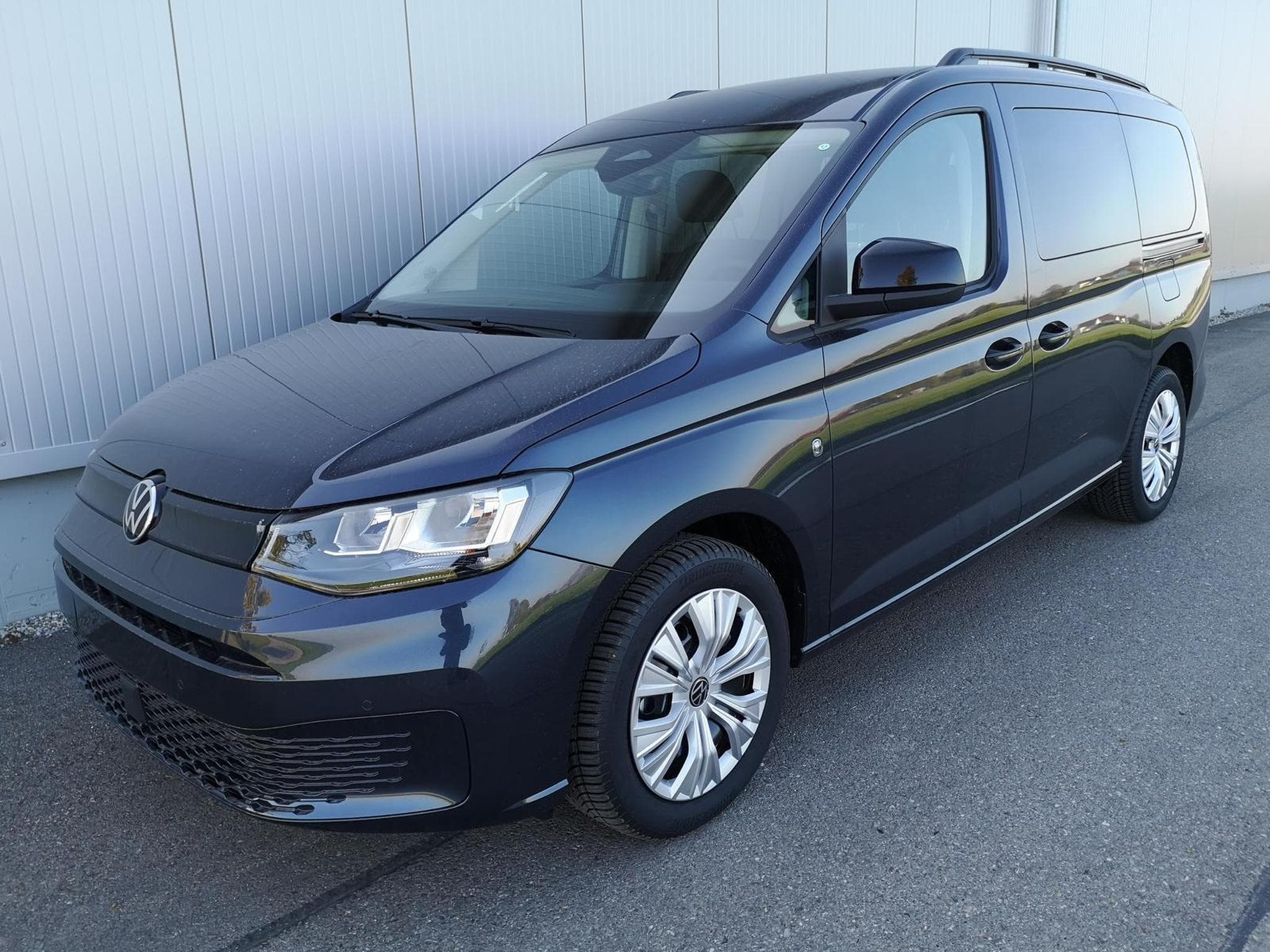 VW Caddy Basis (2026) - Foto 1