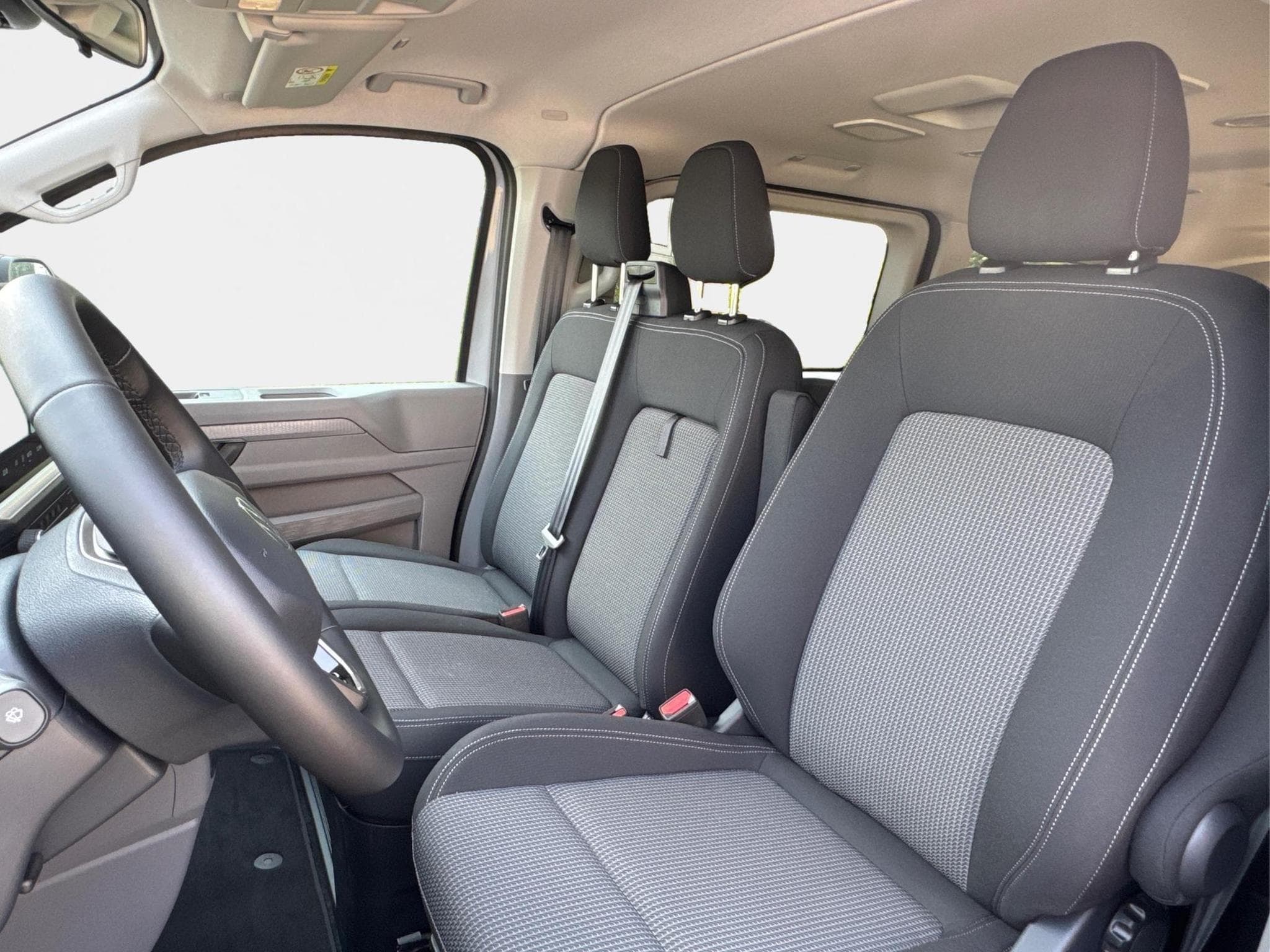 VW T7 Basis (2026) - Foto 14