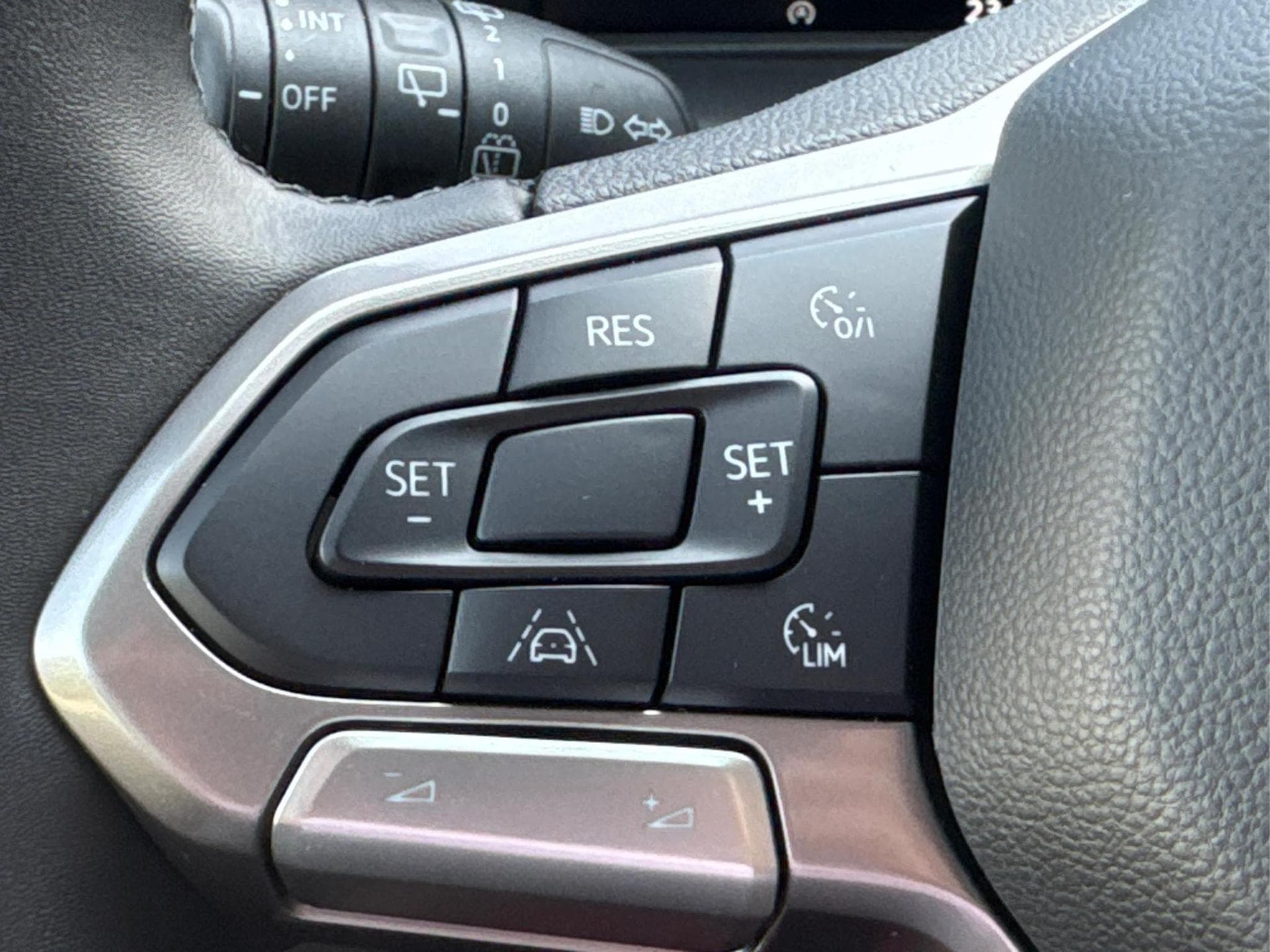 VW T7 Basis (2026) - Foto 21