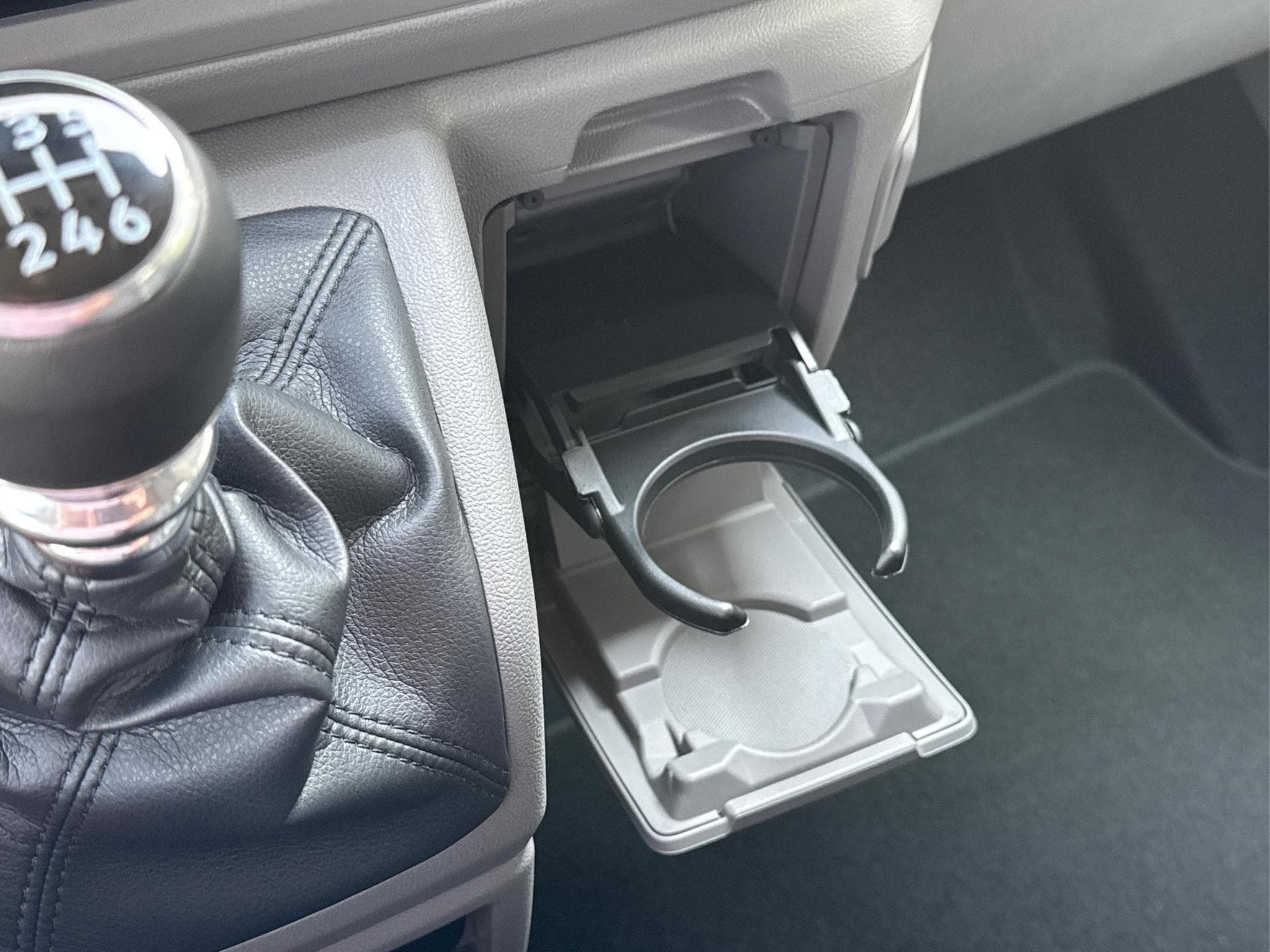 VW T7 Basis (2026) - Foto 25