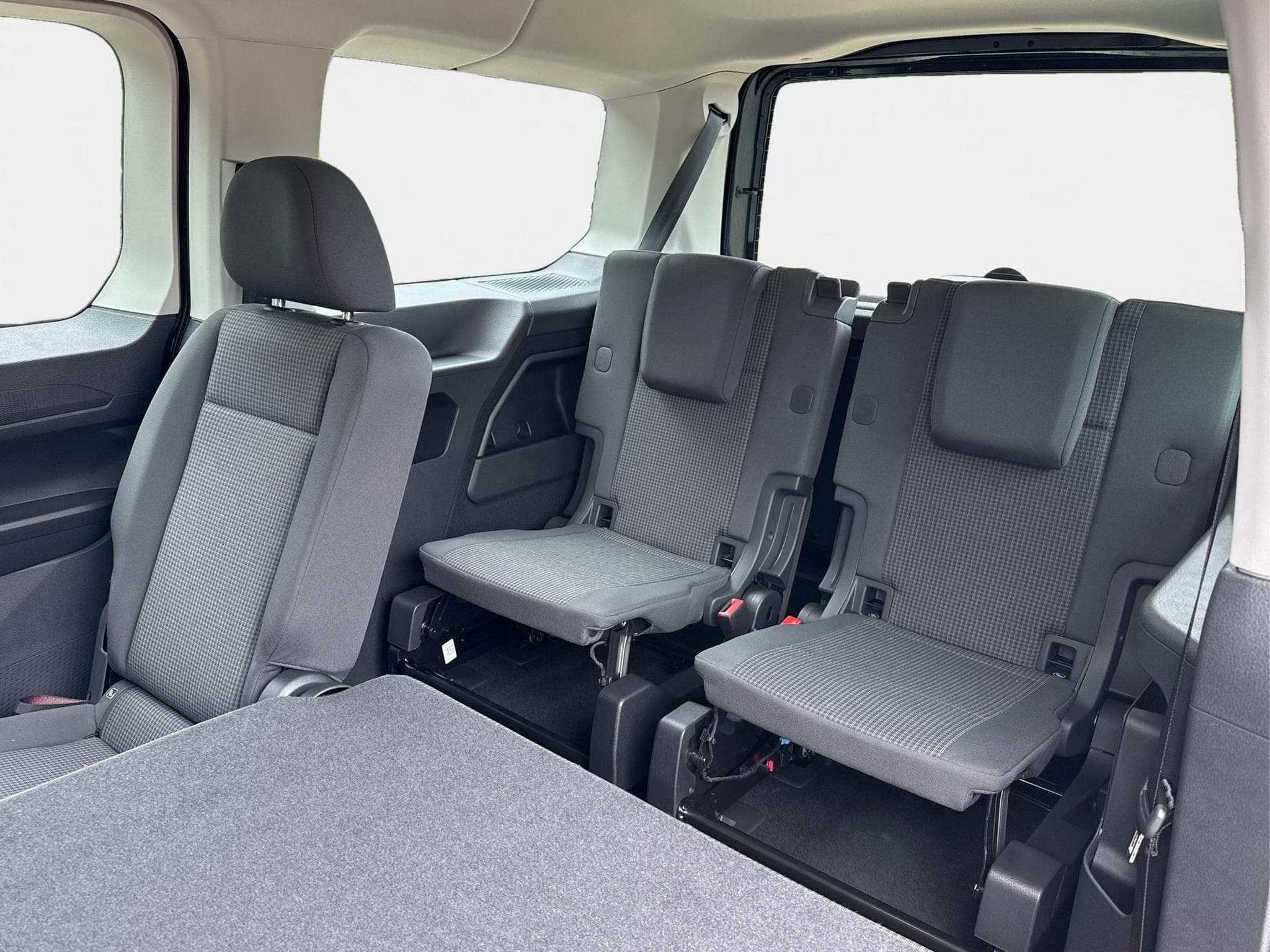 VW Caddy Caddy Maxi (2026) - Photo 16