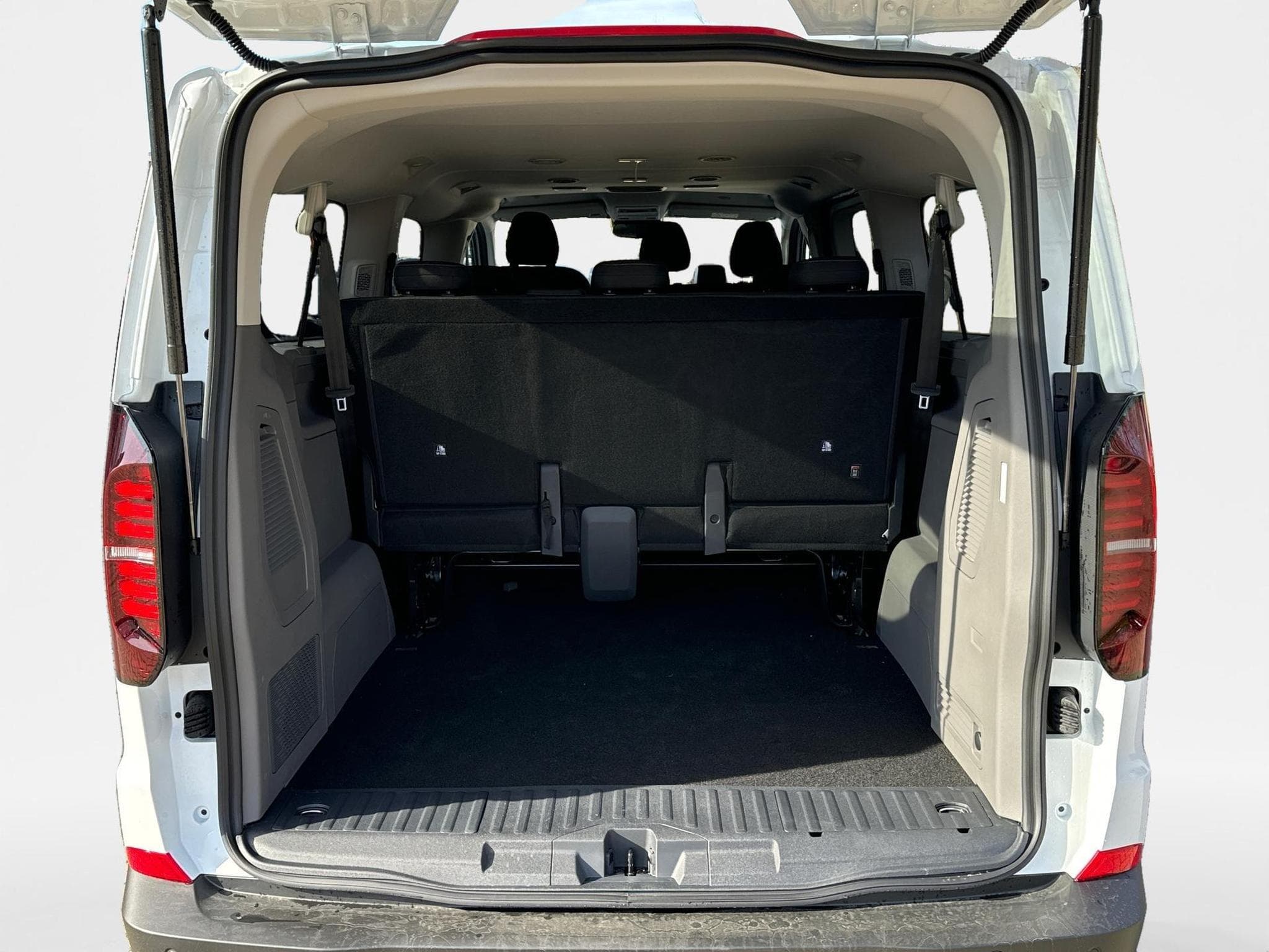 VW T7 Basis (2026) - Foto 11