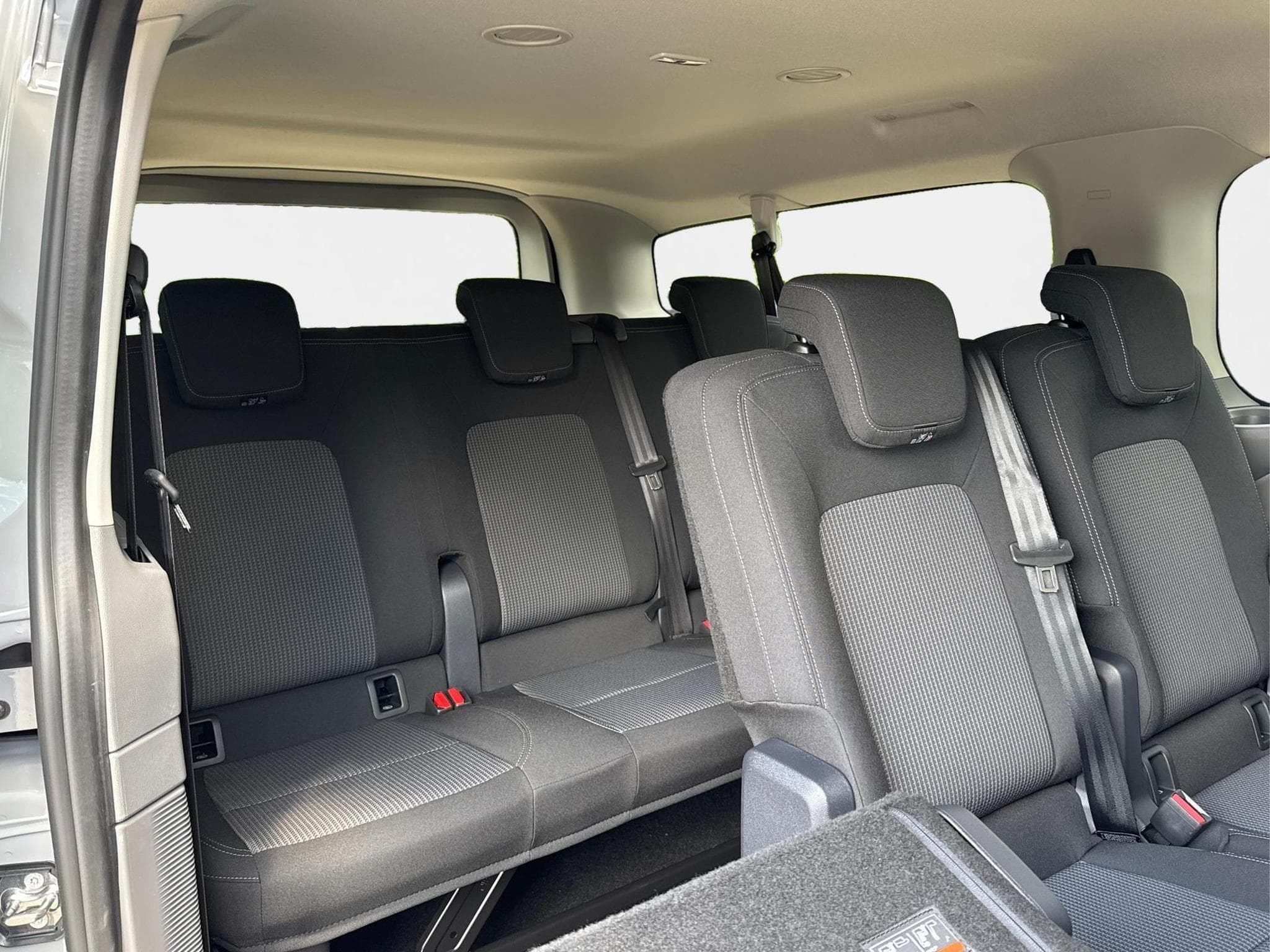 VW T7 Basis (2026) - Foto 16