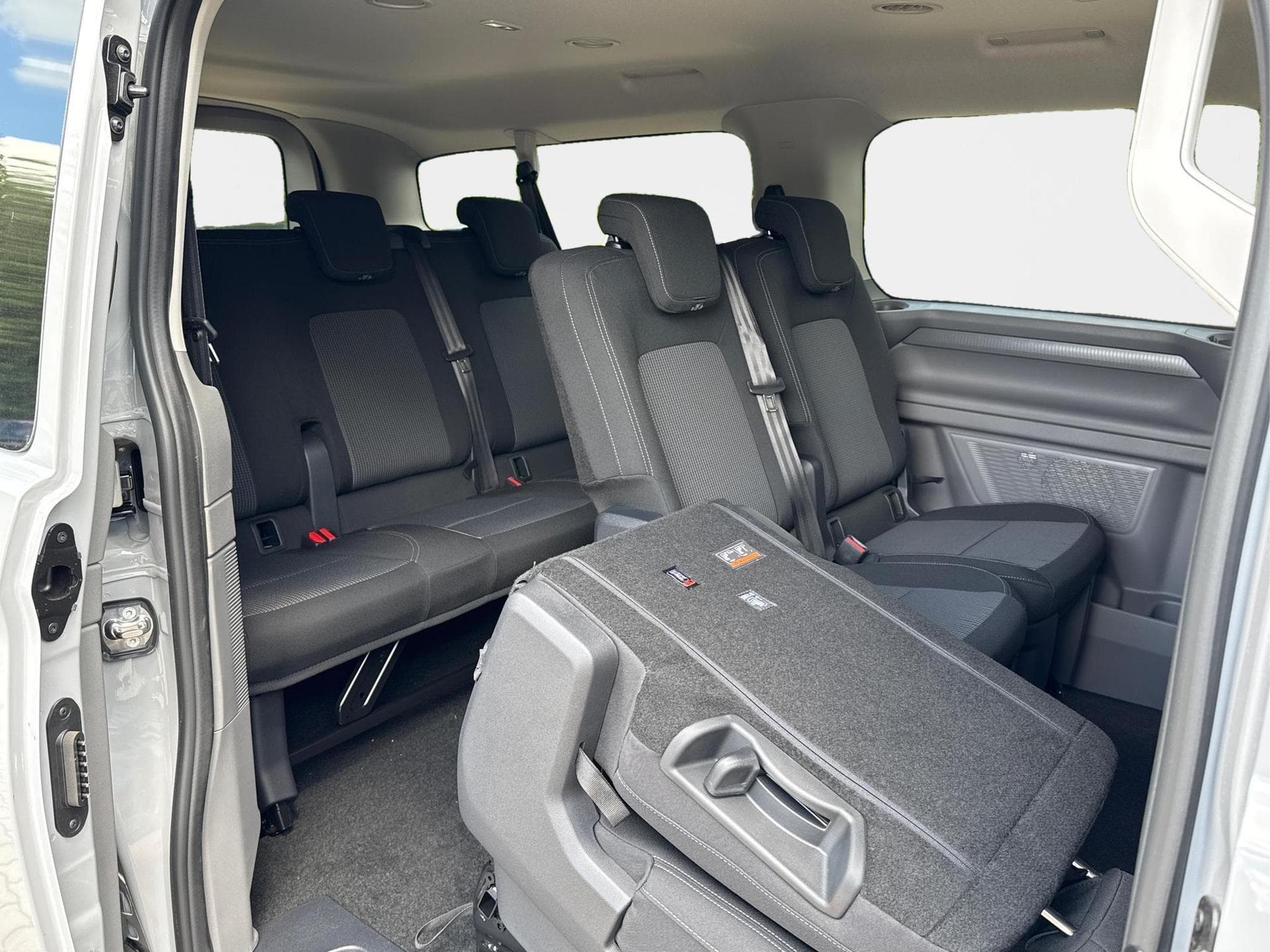 VW T7 Basis (2026) - Foto 17