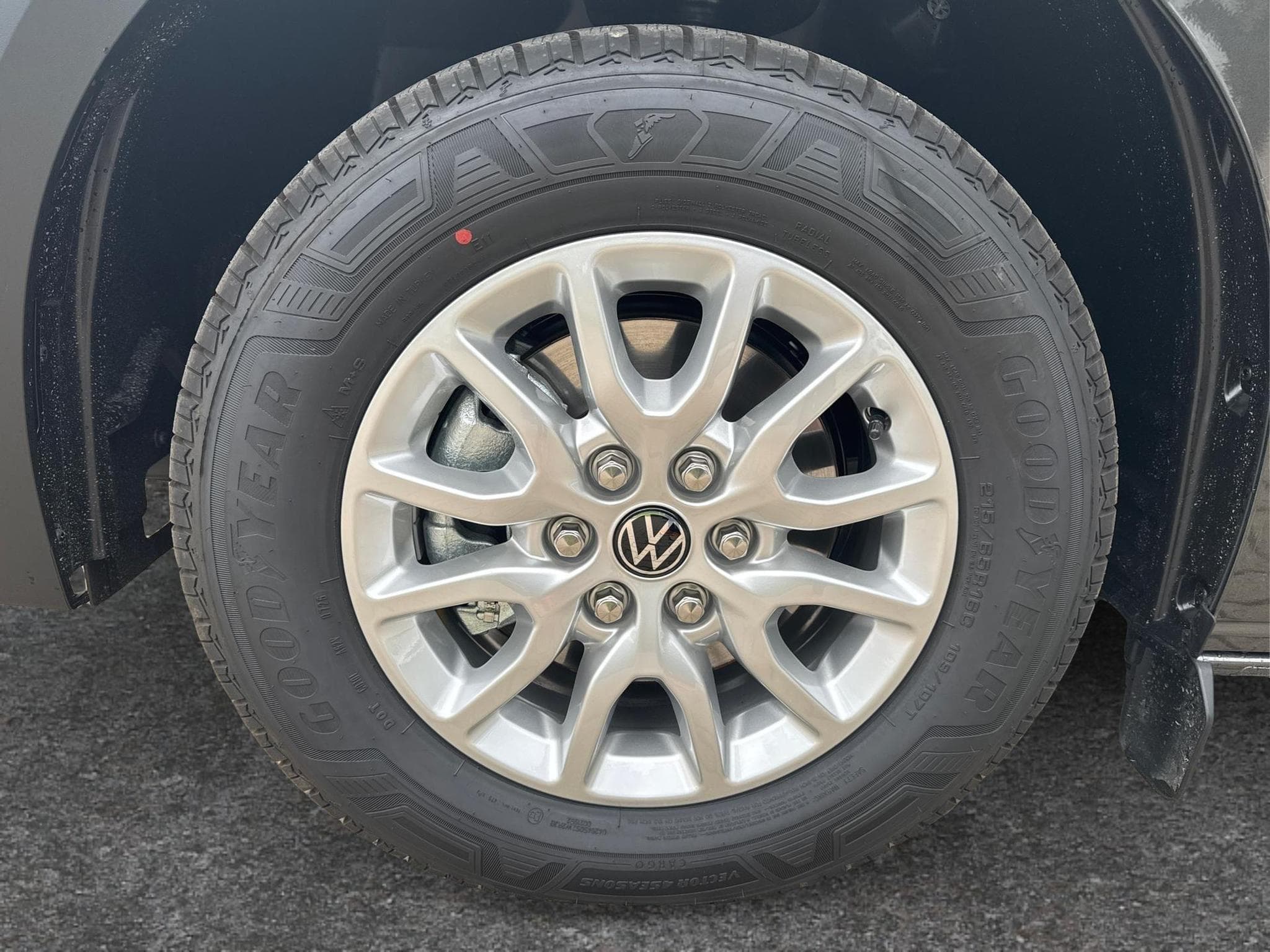 VW T7 Basis (2026) - Foto 12