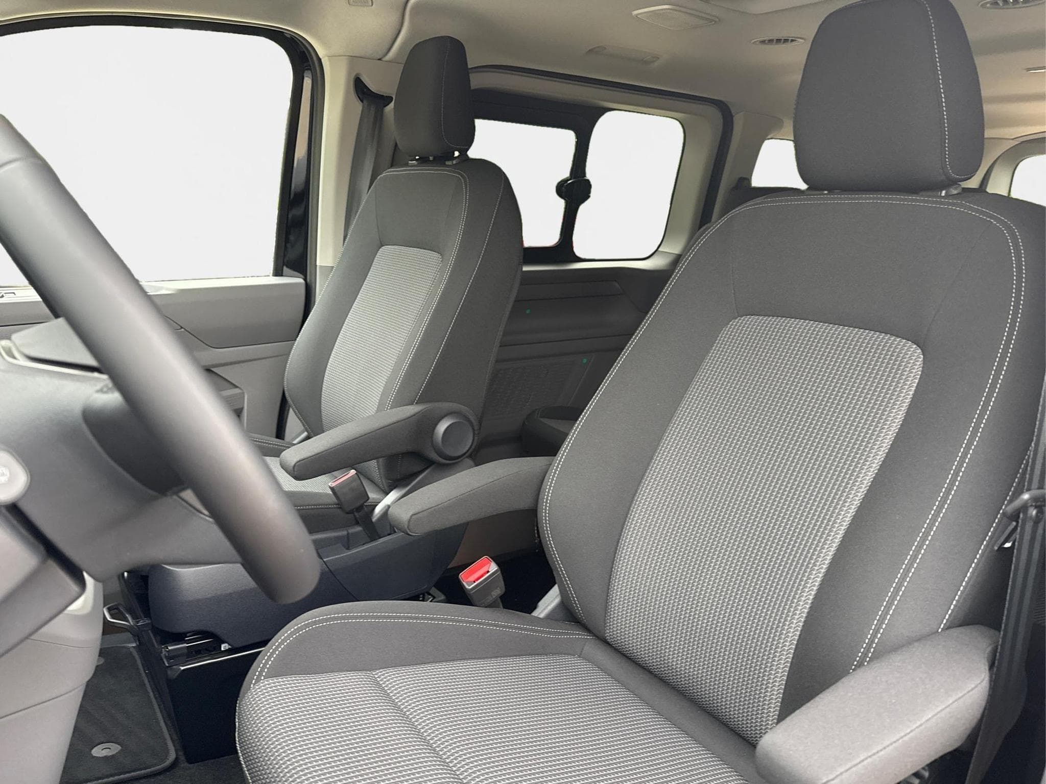 VW T7 Basis (2026) - Foto 18