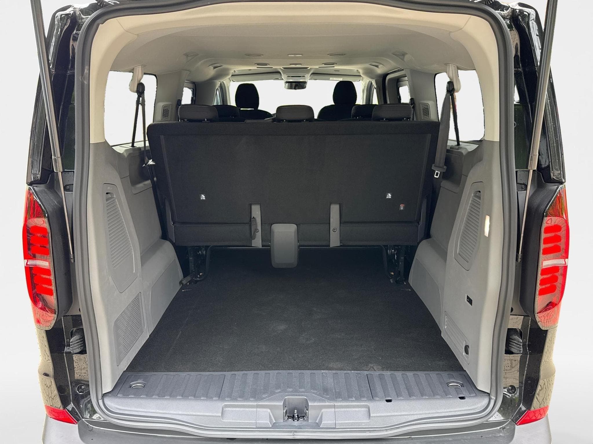 VW T7 Basis (2026) - Foto 11