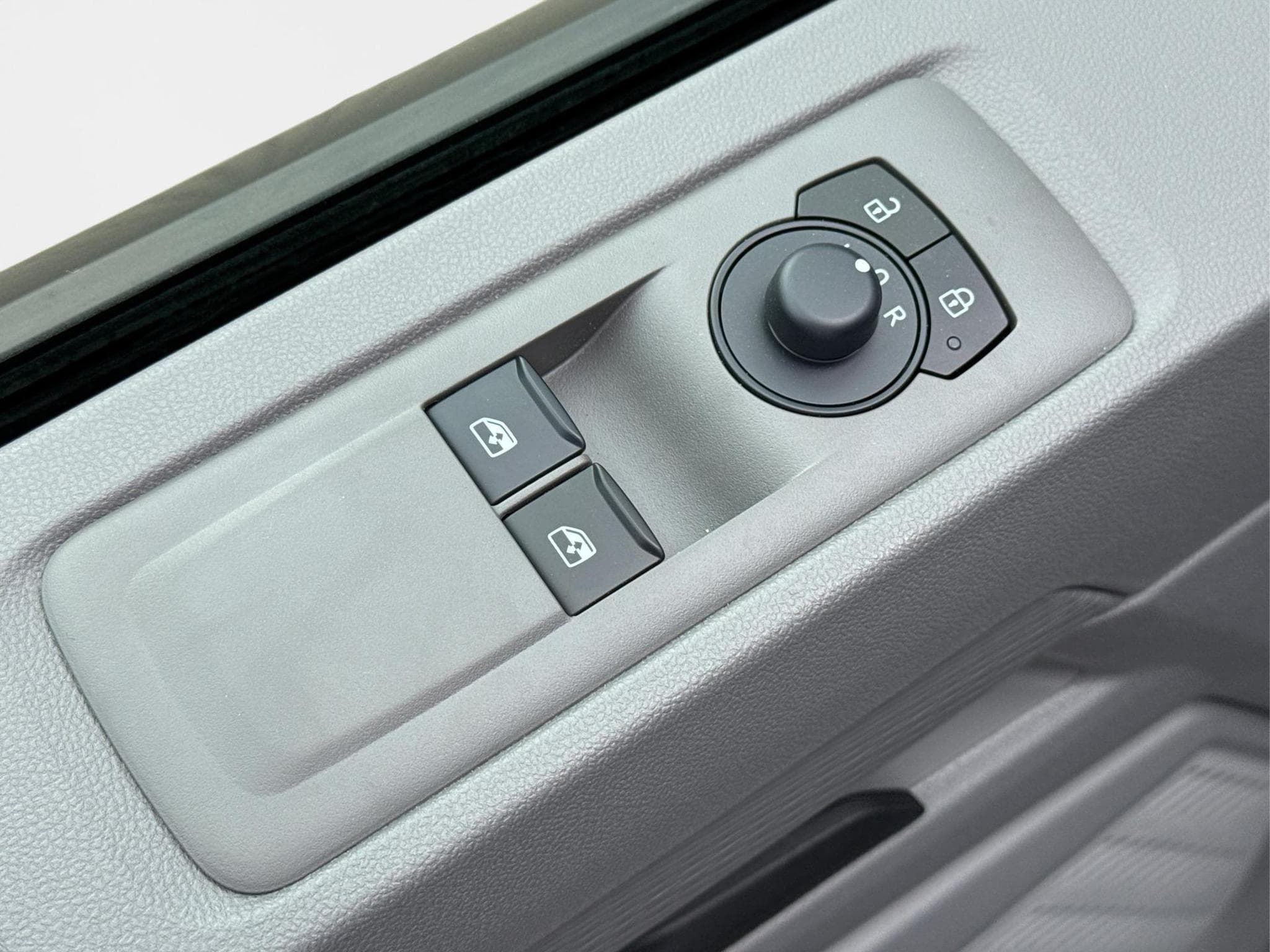 VW T7 Basis (2026) - Foto 15