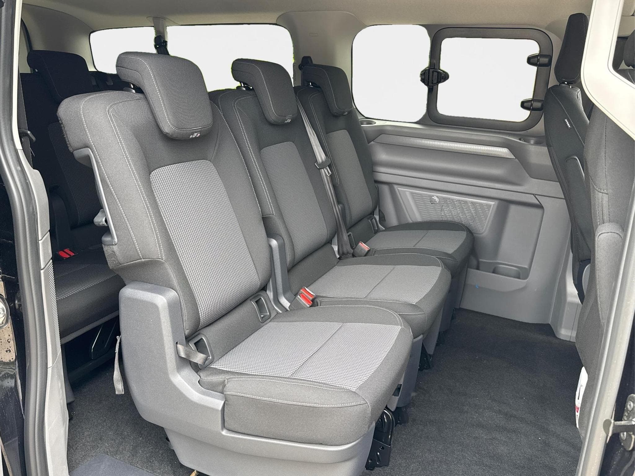 VW T7 Basis (2026) - Foto 18