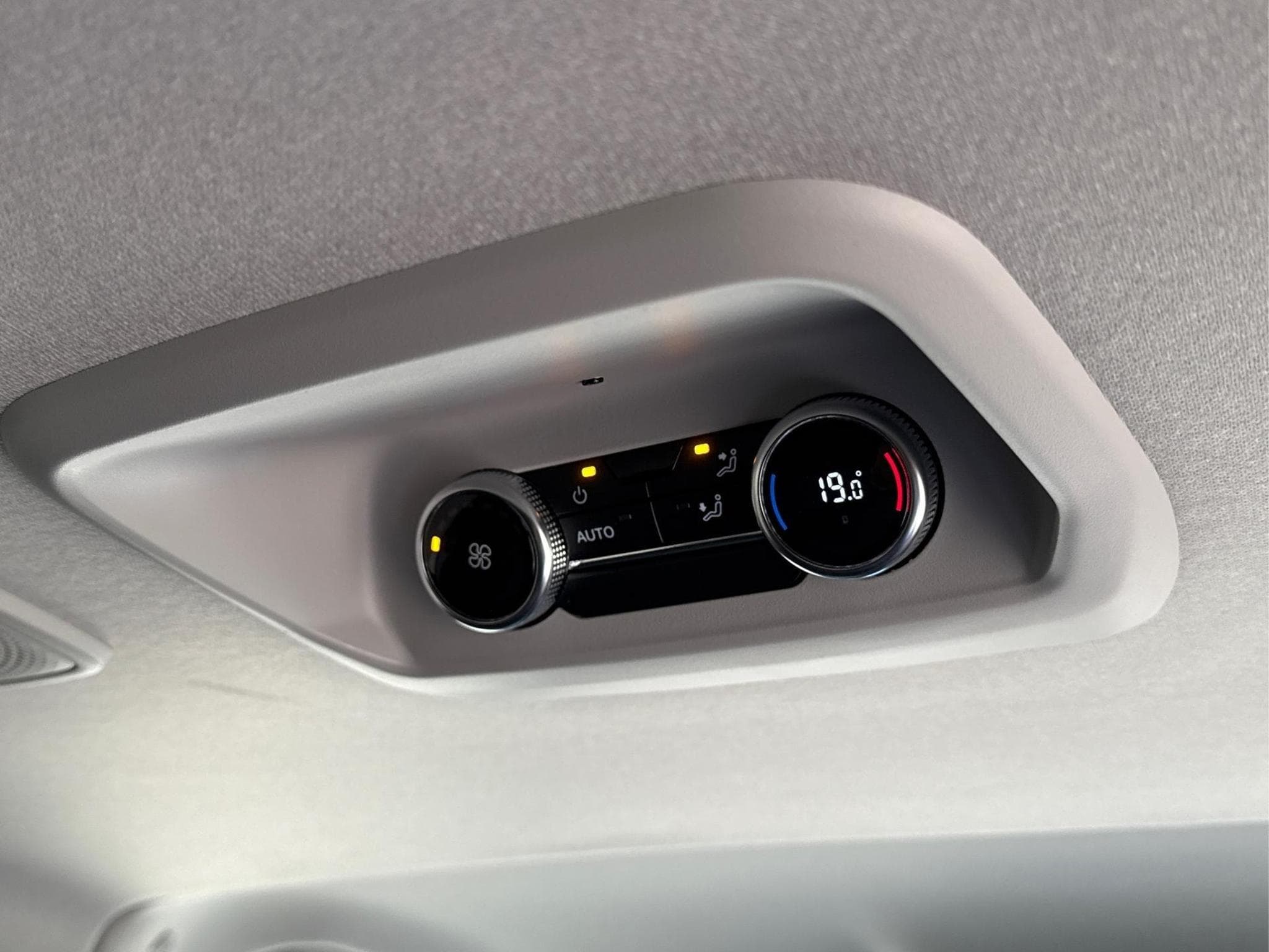 VW T7 Basis (2026) - Foto 21