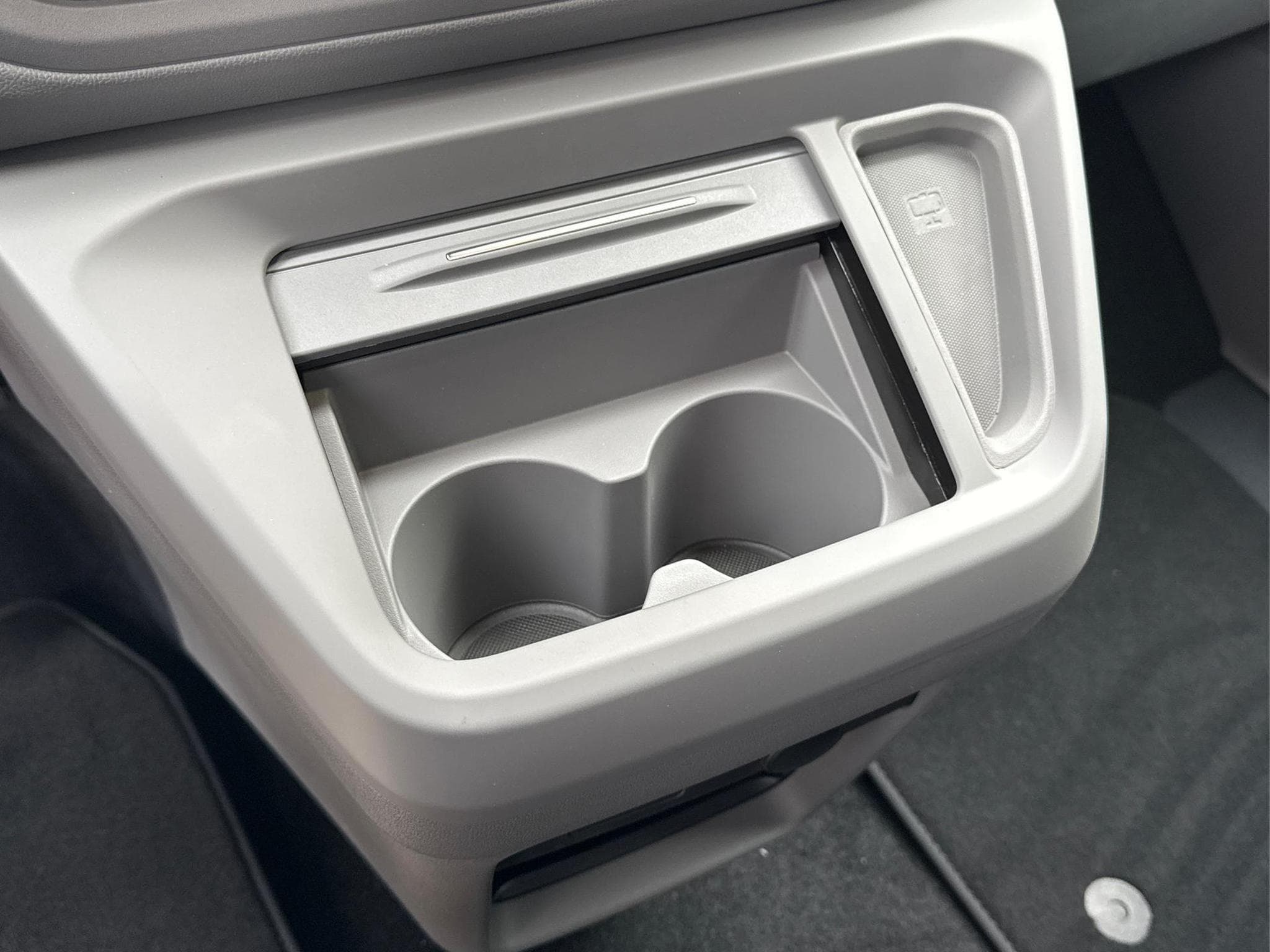 VW T7 Basis (2026) - Foto 25
