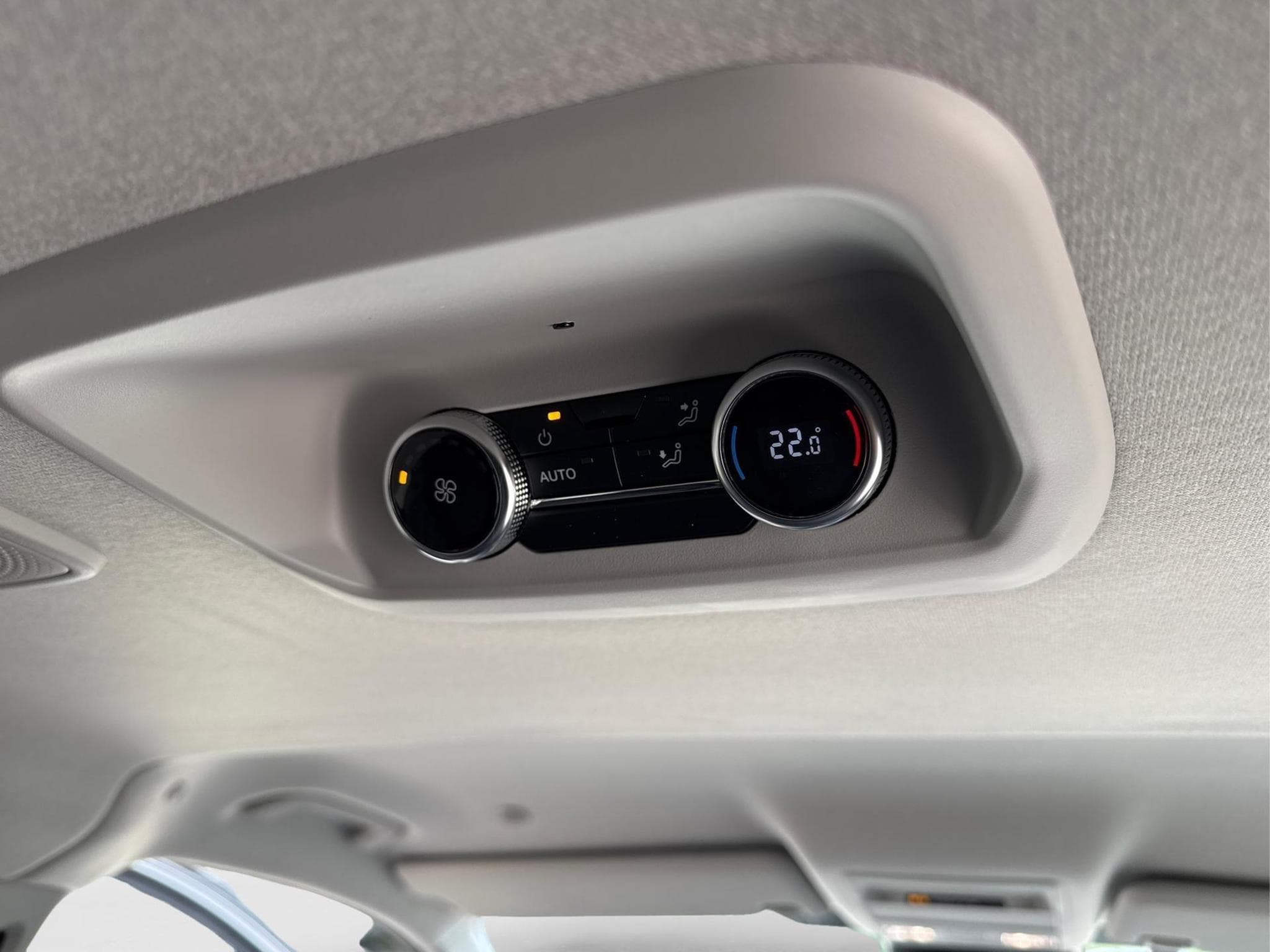 VW T7 Basis (2026) - Foto 20