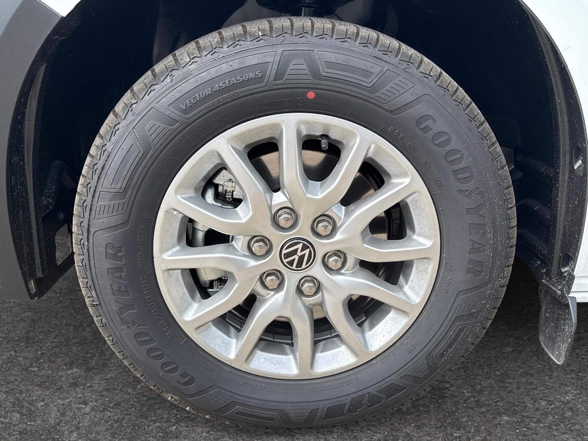 VW T7 Basis (2026) - Foto 12