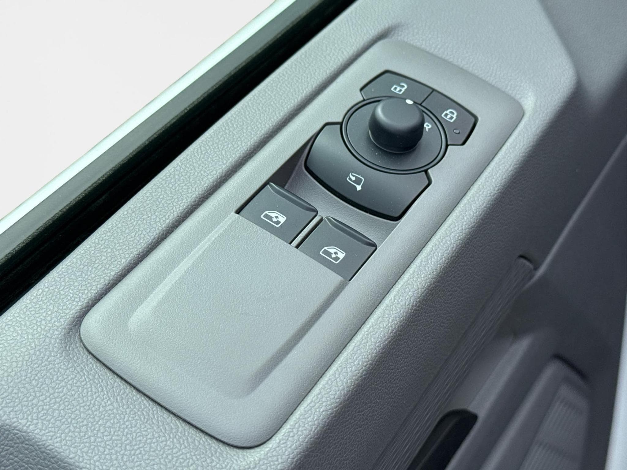 VW T7 Basis (2026) - Foto 15