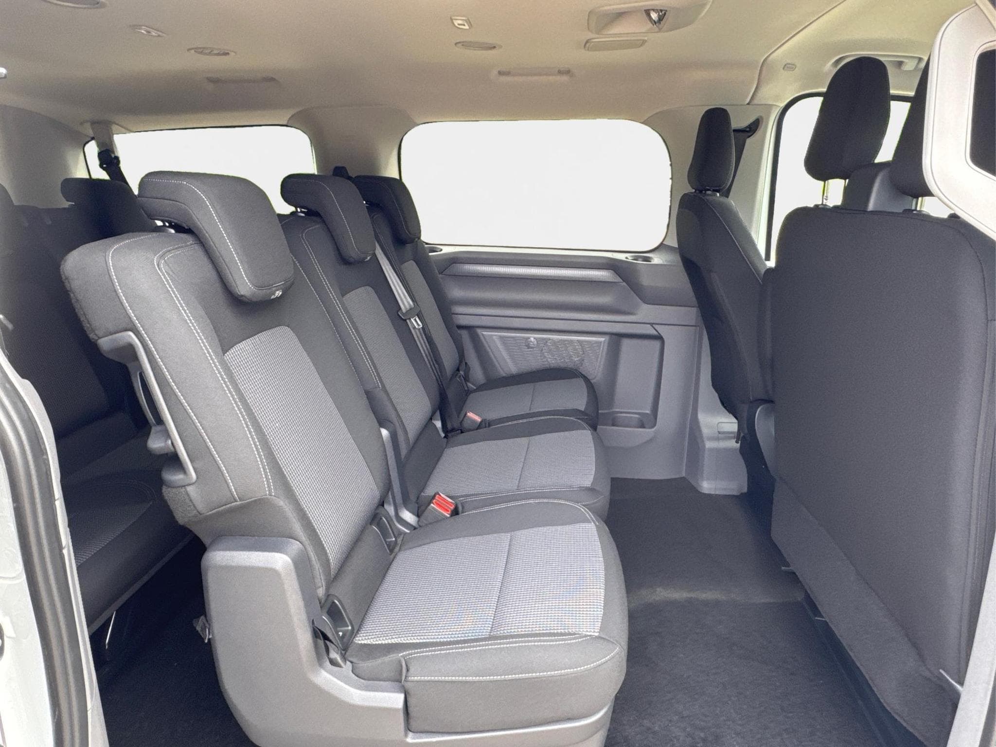 VW T7 Basis (2026) - Foto 19
