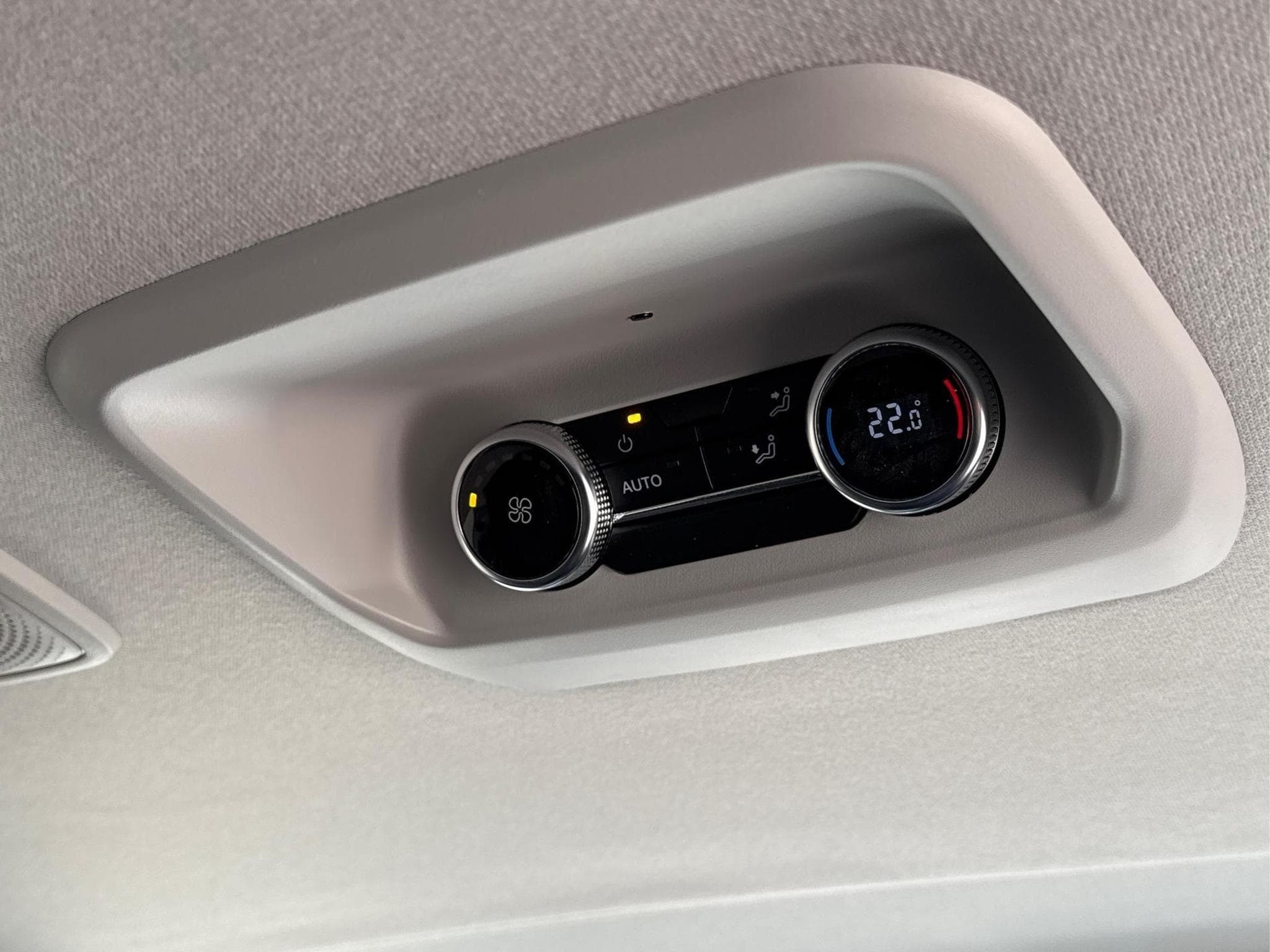 VW T7 Basis (2026) - Foto 21