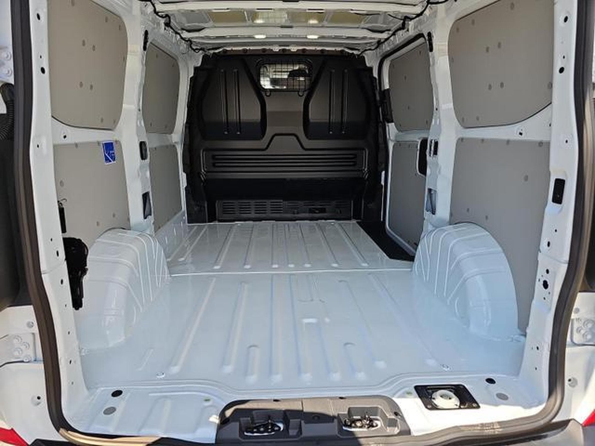 VW T7 Transporter Kaste 2.0 TDI 81 kW KR (2025) - Foto 14