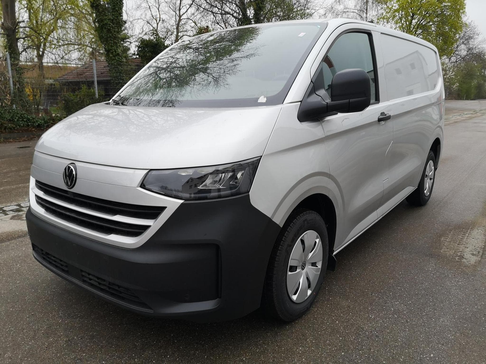 VW T7 BEV 100 kW RWD KR (2026) - Foto 1
