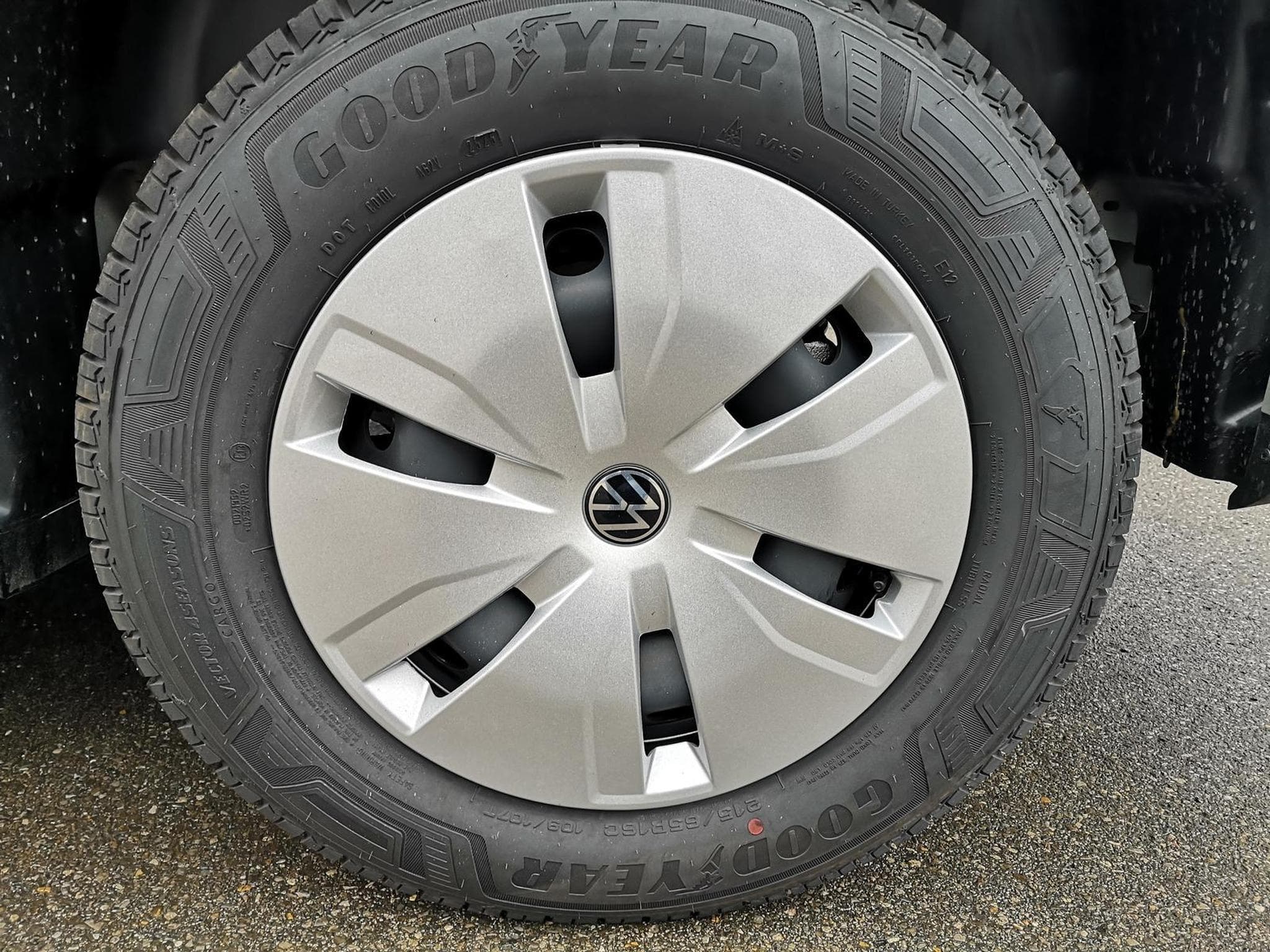 VW T7 BEV 100 kW RWD KR (2026) - Foto 3