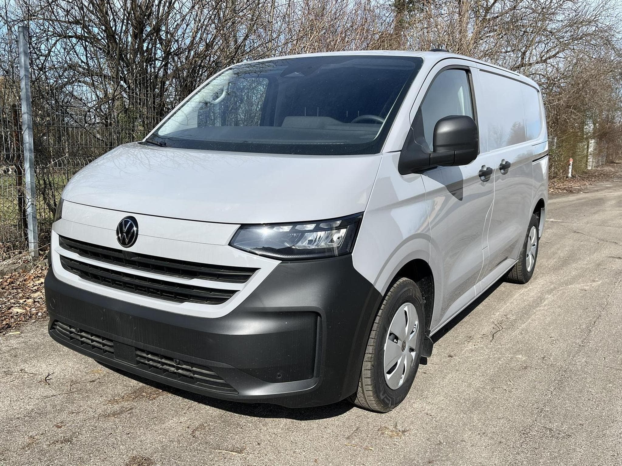 VW T7 BEV 100 kW RWD KR (2026) - Foto 1