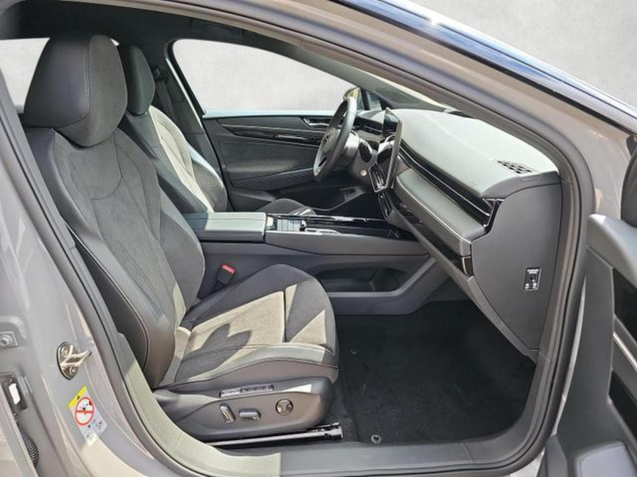 VW ID.7 Kombi Pro 210 (2026) - Foto 10