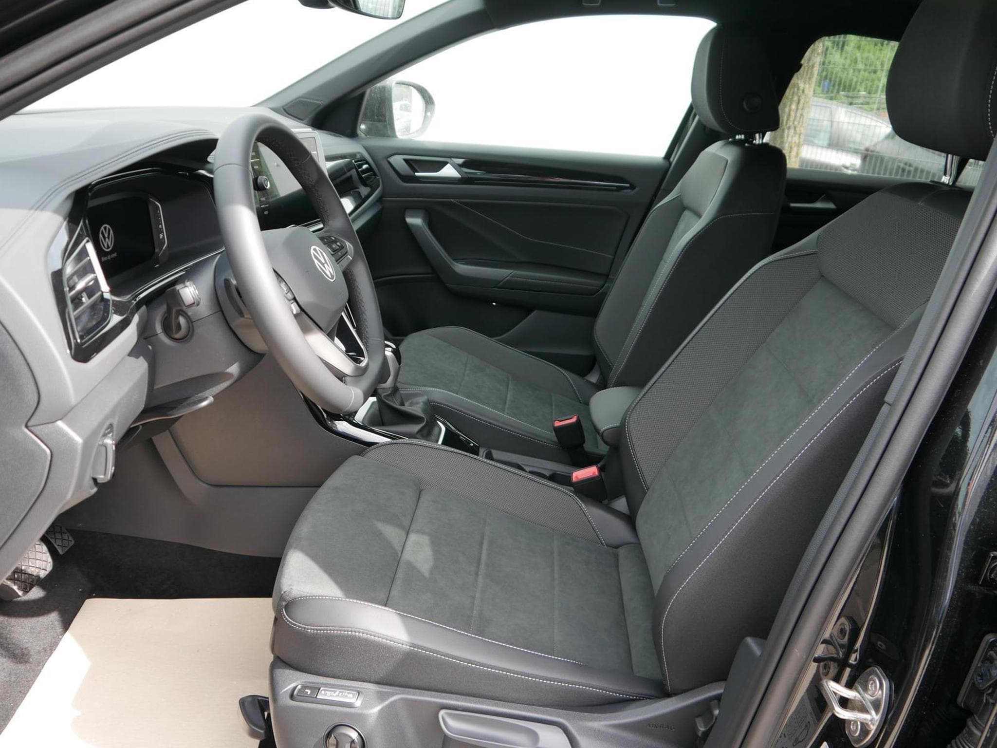 VW T-Roc black style (2026) - Foto 7