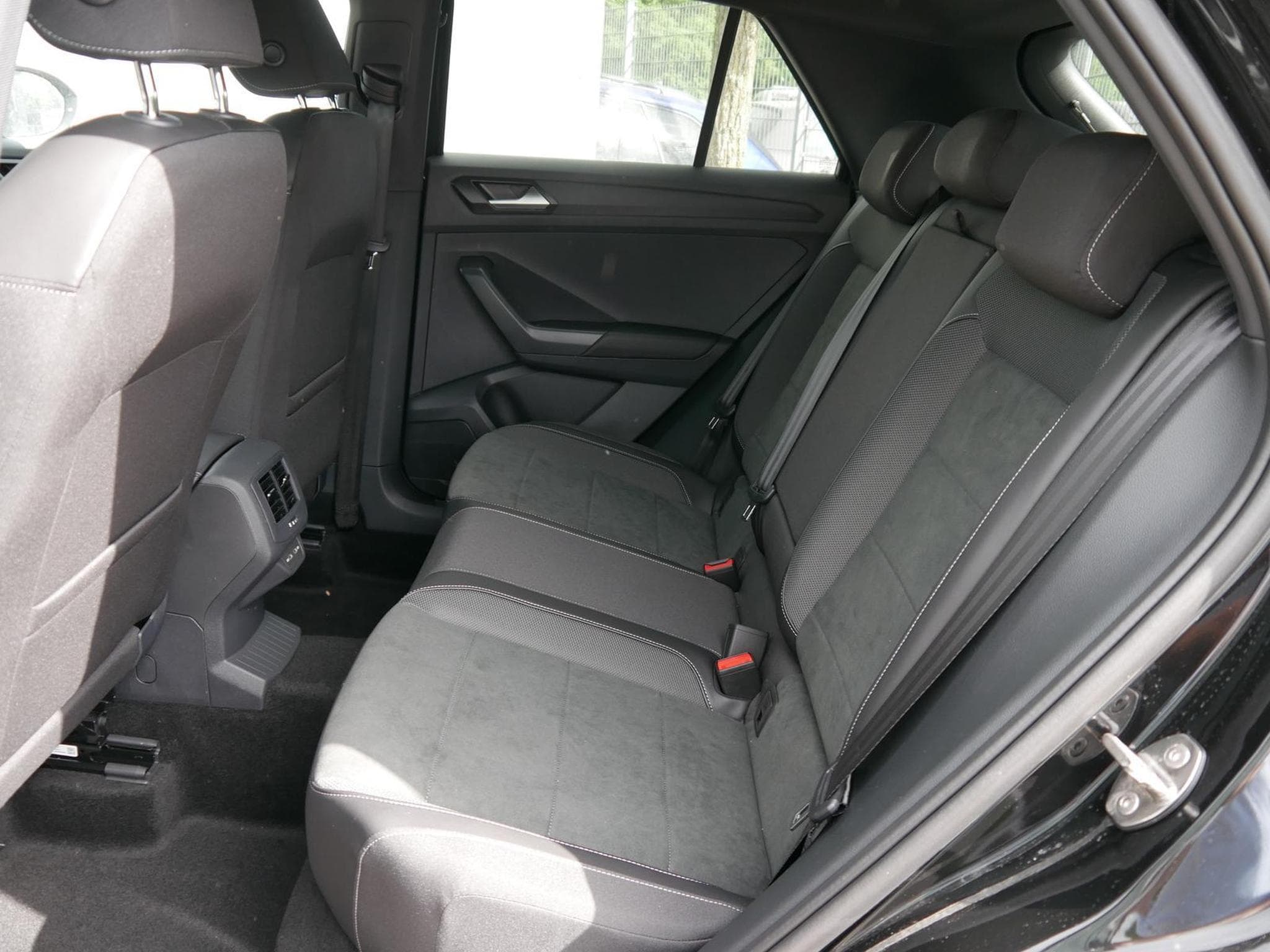 VW T-Roc black style (2026) - Foto 6