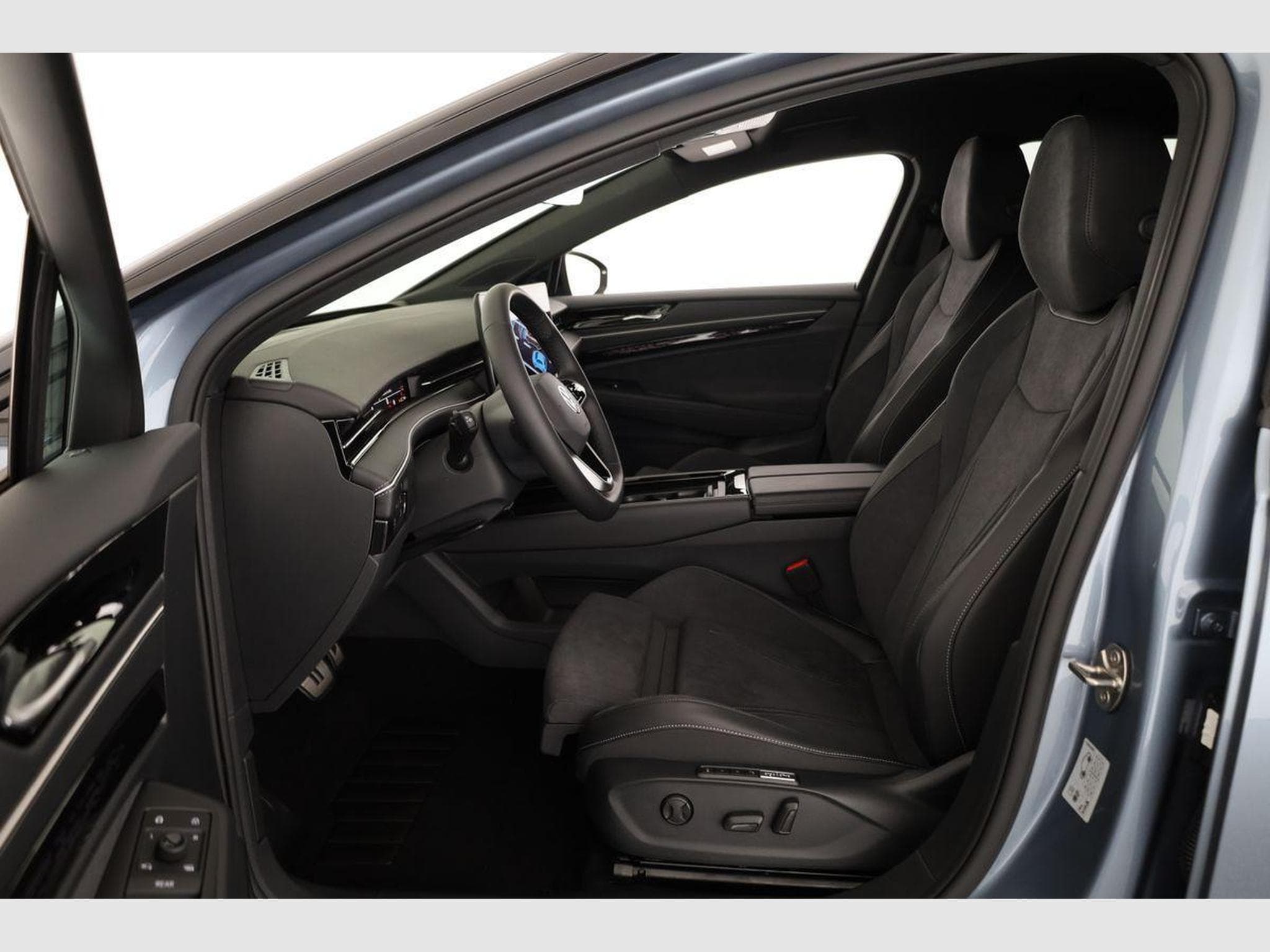 VW ID.7 Pro 210 kW (2026) - Foto 10