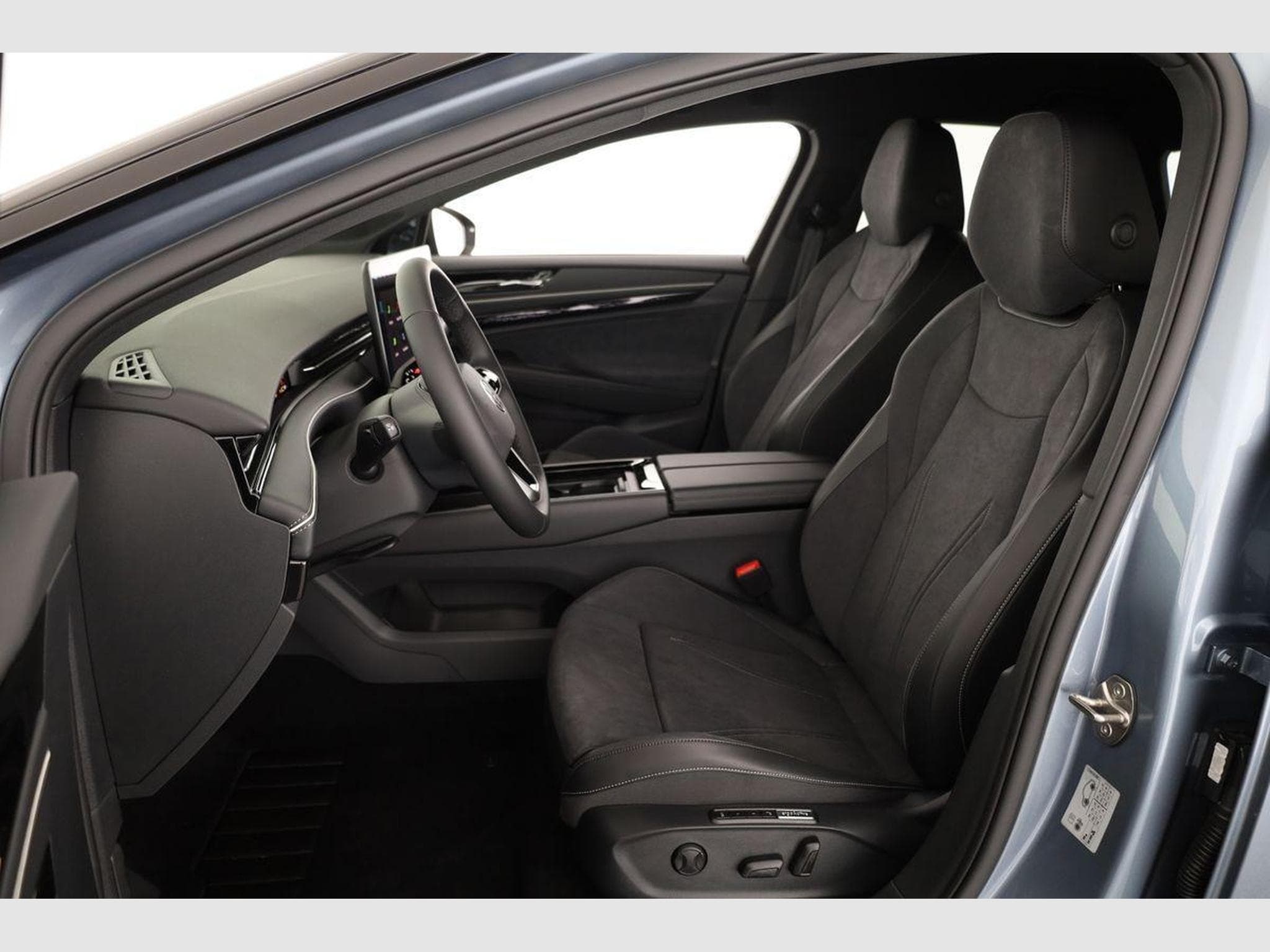VW ID.7 Pro 210 kW (2026) - Foto 9