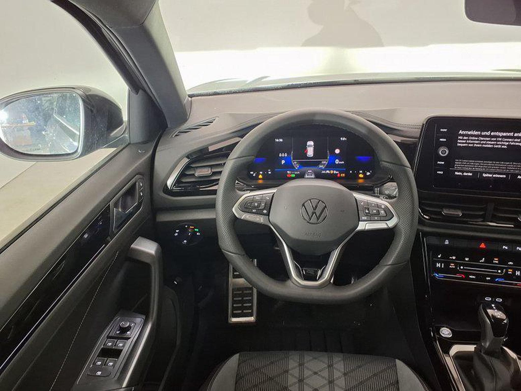 VW T-Roc R-Line 1.5 TSI 7-Gang-DSG (2026) - Foto 12