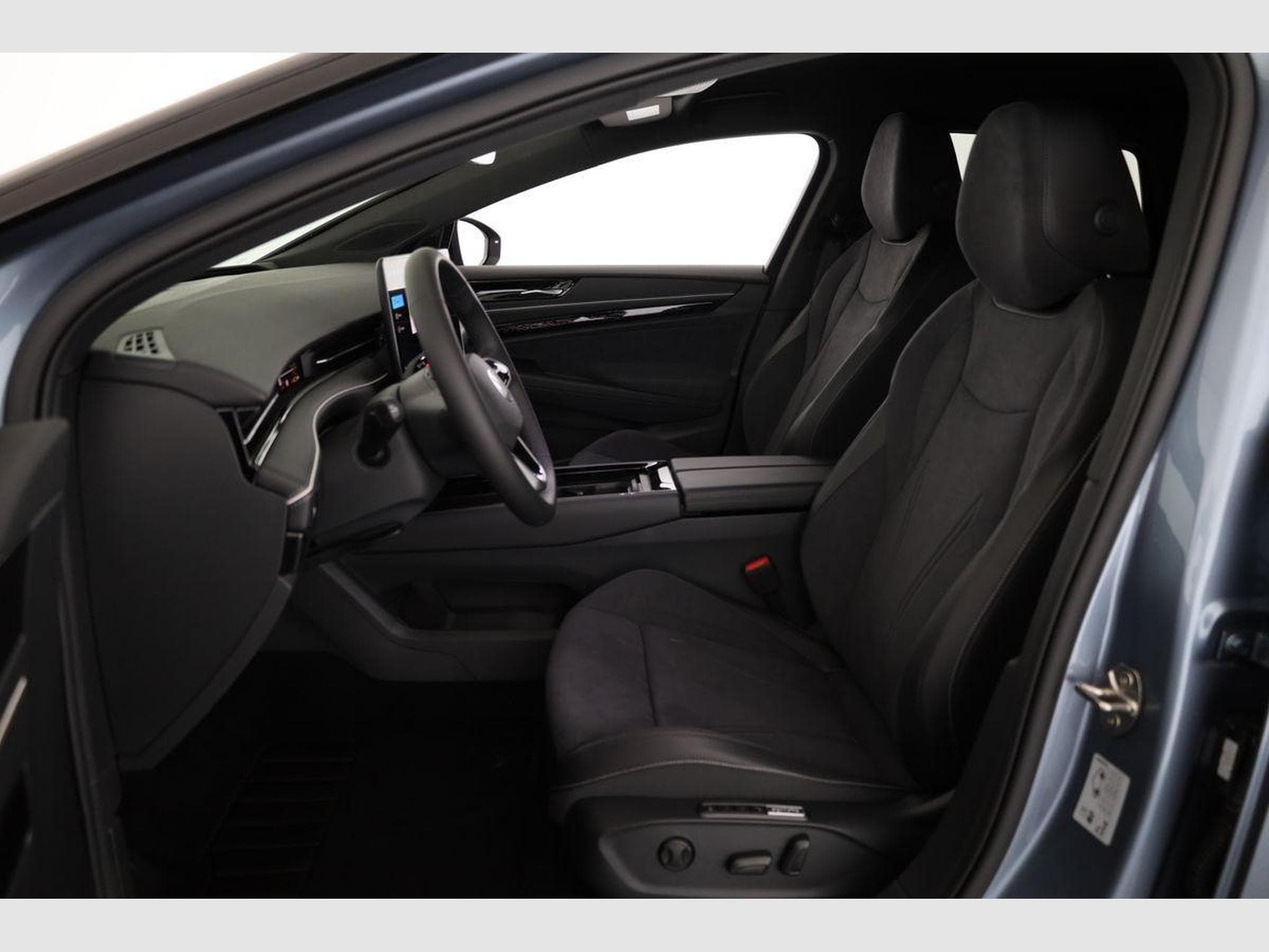 VW ID.7 Pro 210 kW (2026) - Foto 9