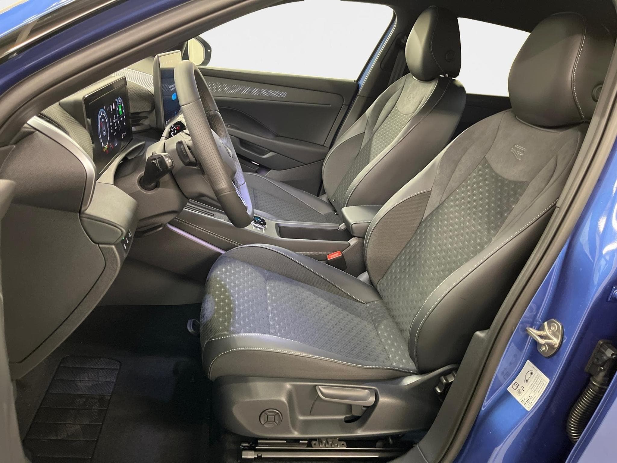 VW T-Roc R-Line (2026) - Foto 19