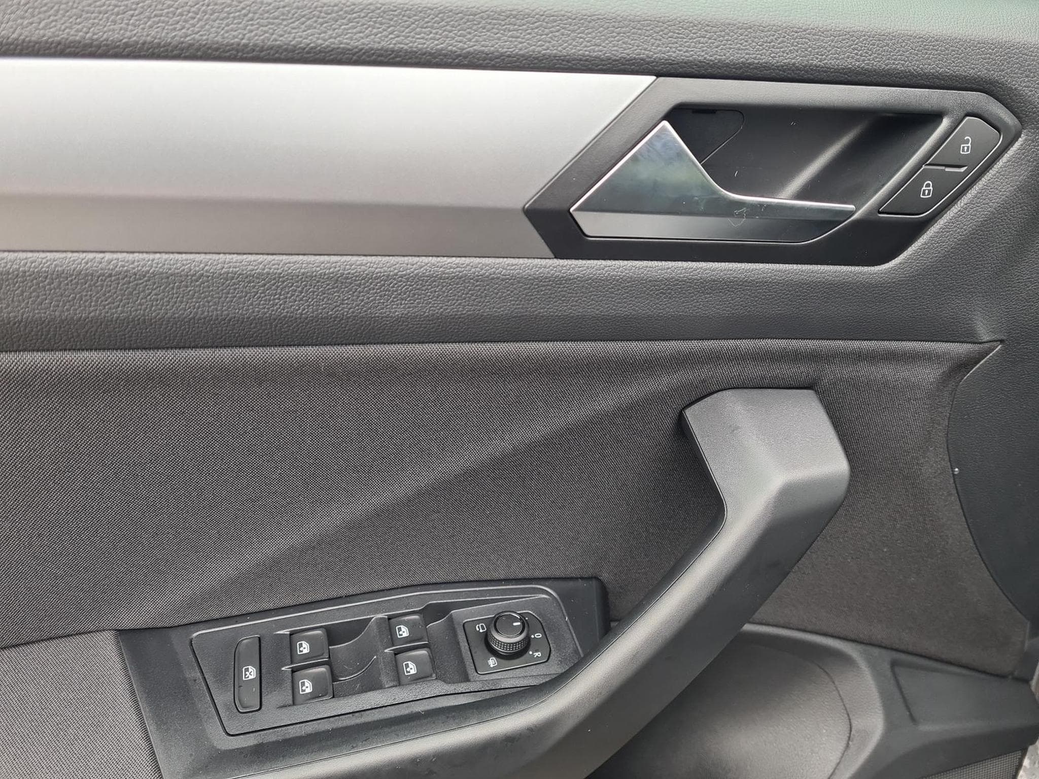 VW T-Roc LIFE (2026) - Foto 11