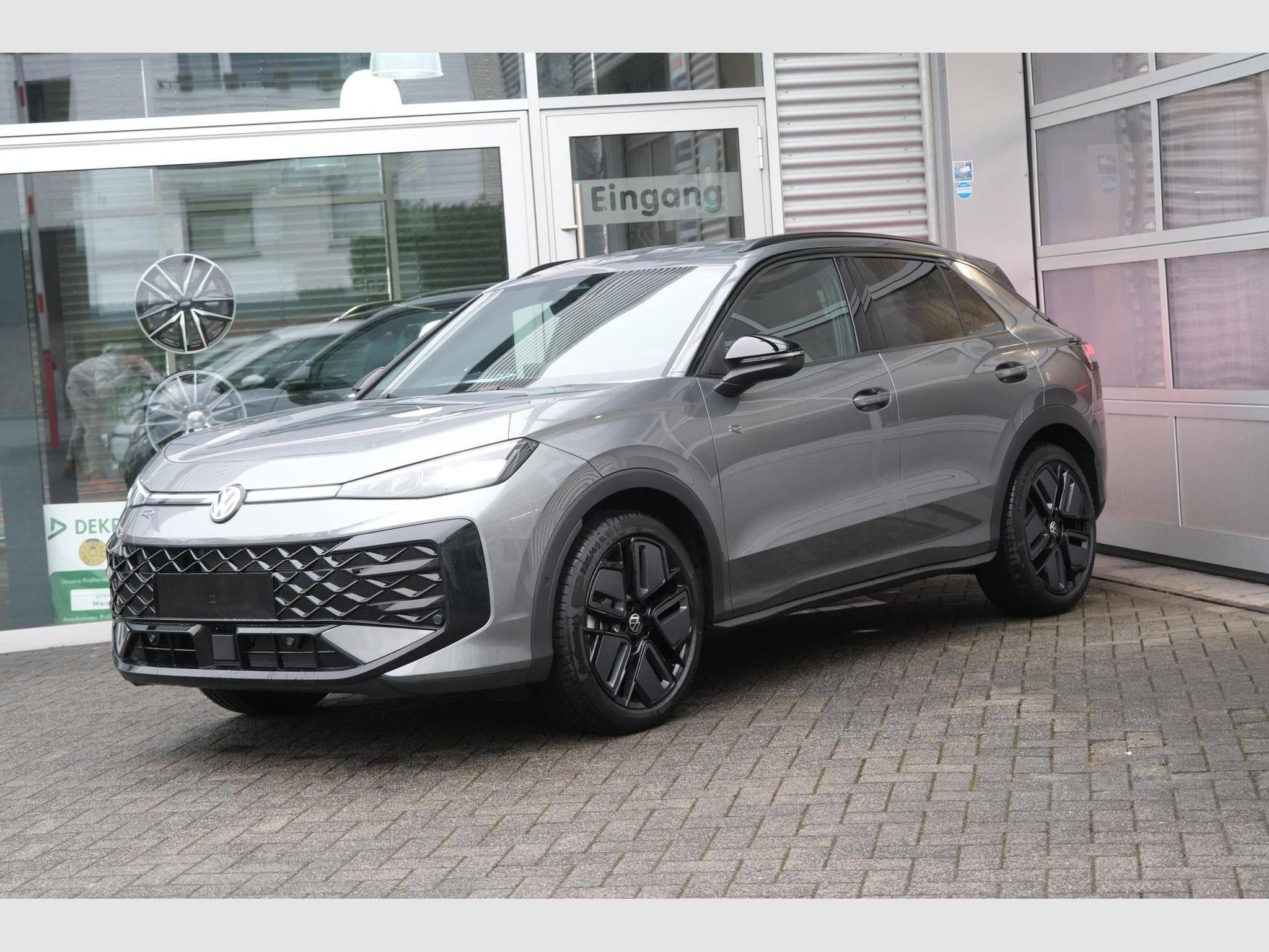 VW T-Roc 1.5 eTSI DSG (2026) - Photo 16