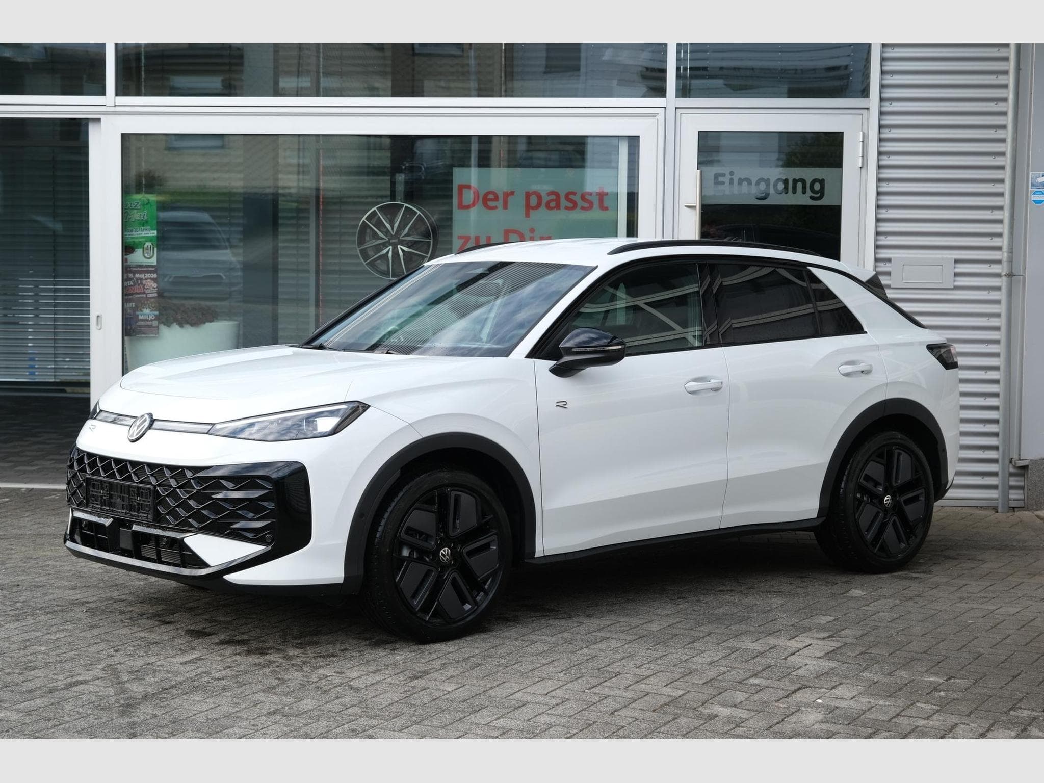 VW T-Roc 1.5 eTSI DSG (2026) - Photo 16