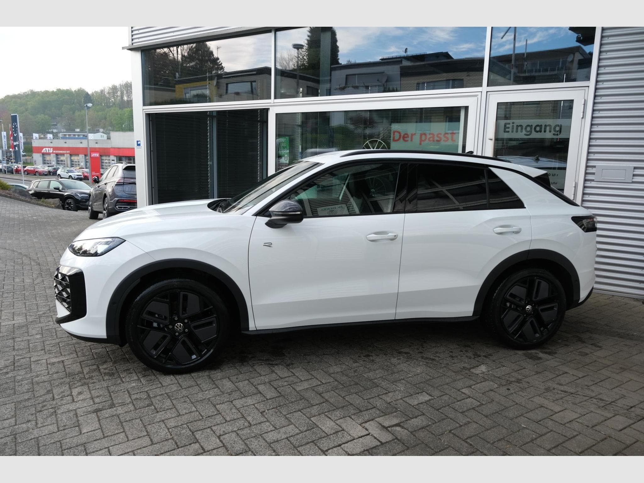 VW T-Roc 1.5 eTSI DSG (2026) - Photo 17