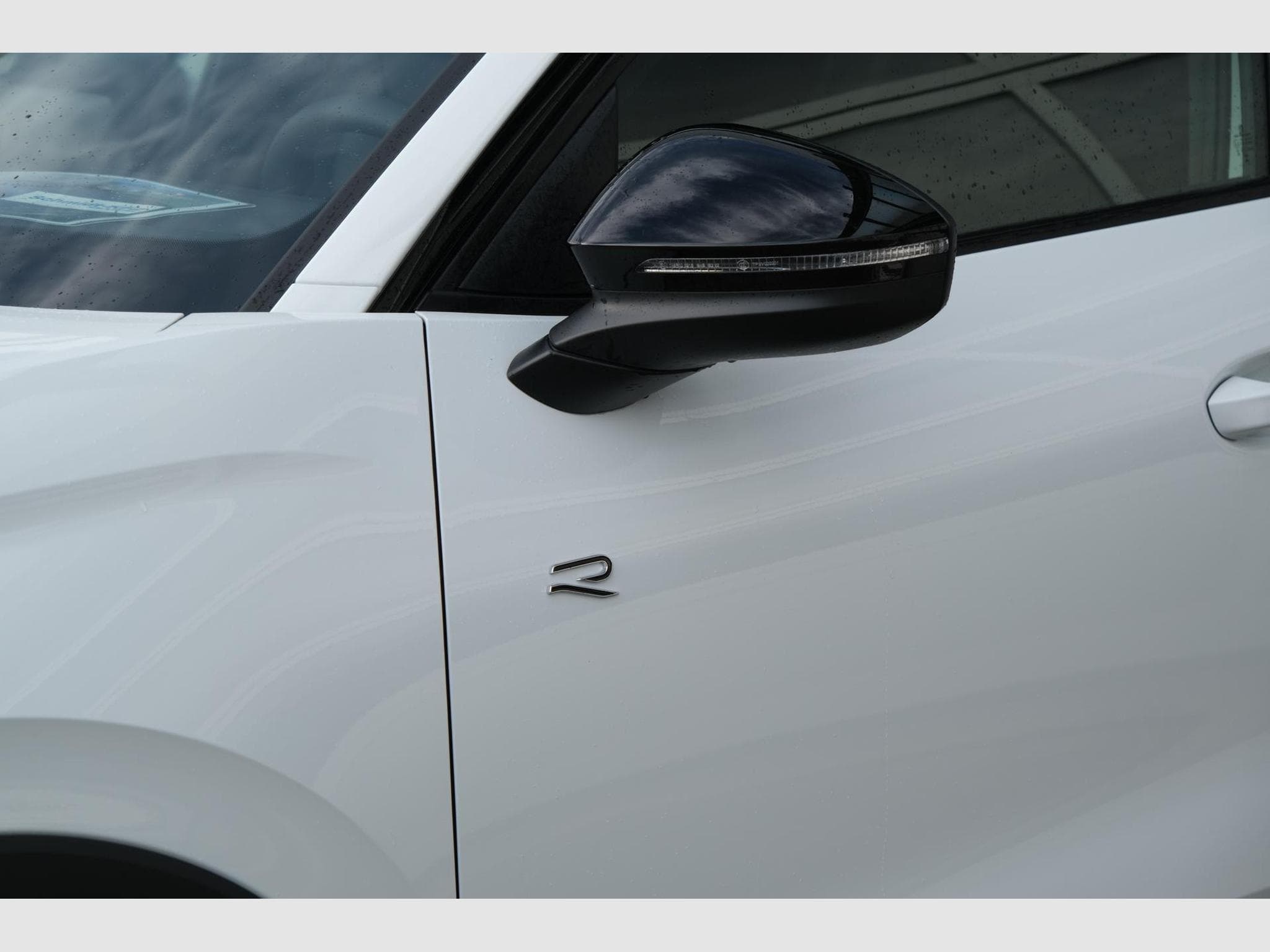 VW T-Roc 1.5 eTSI DSG (2026) - Photo 18