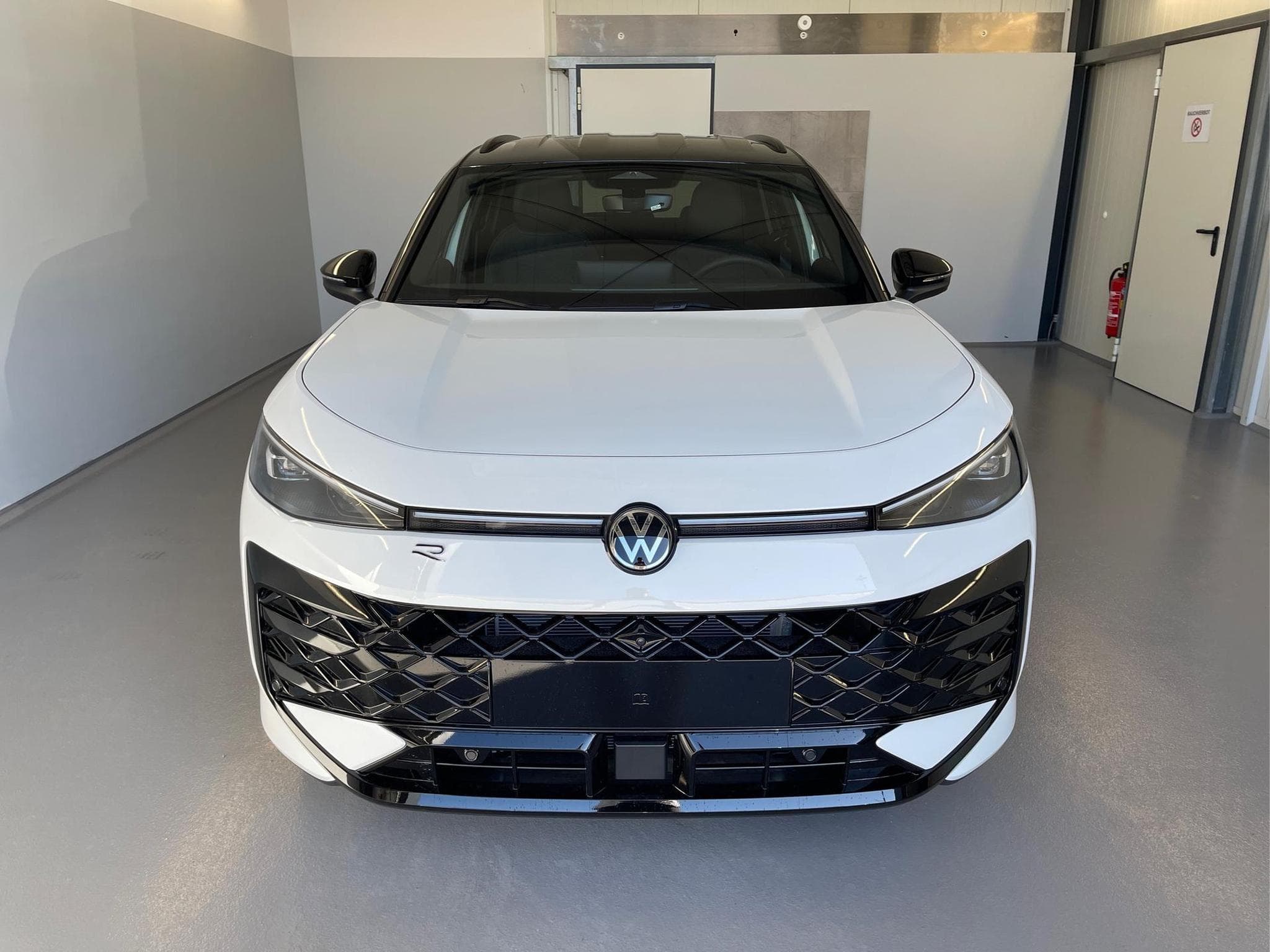 VW T-Roc NEU R-Line (2026) - Photo 2