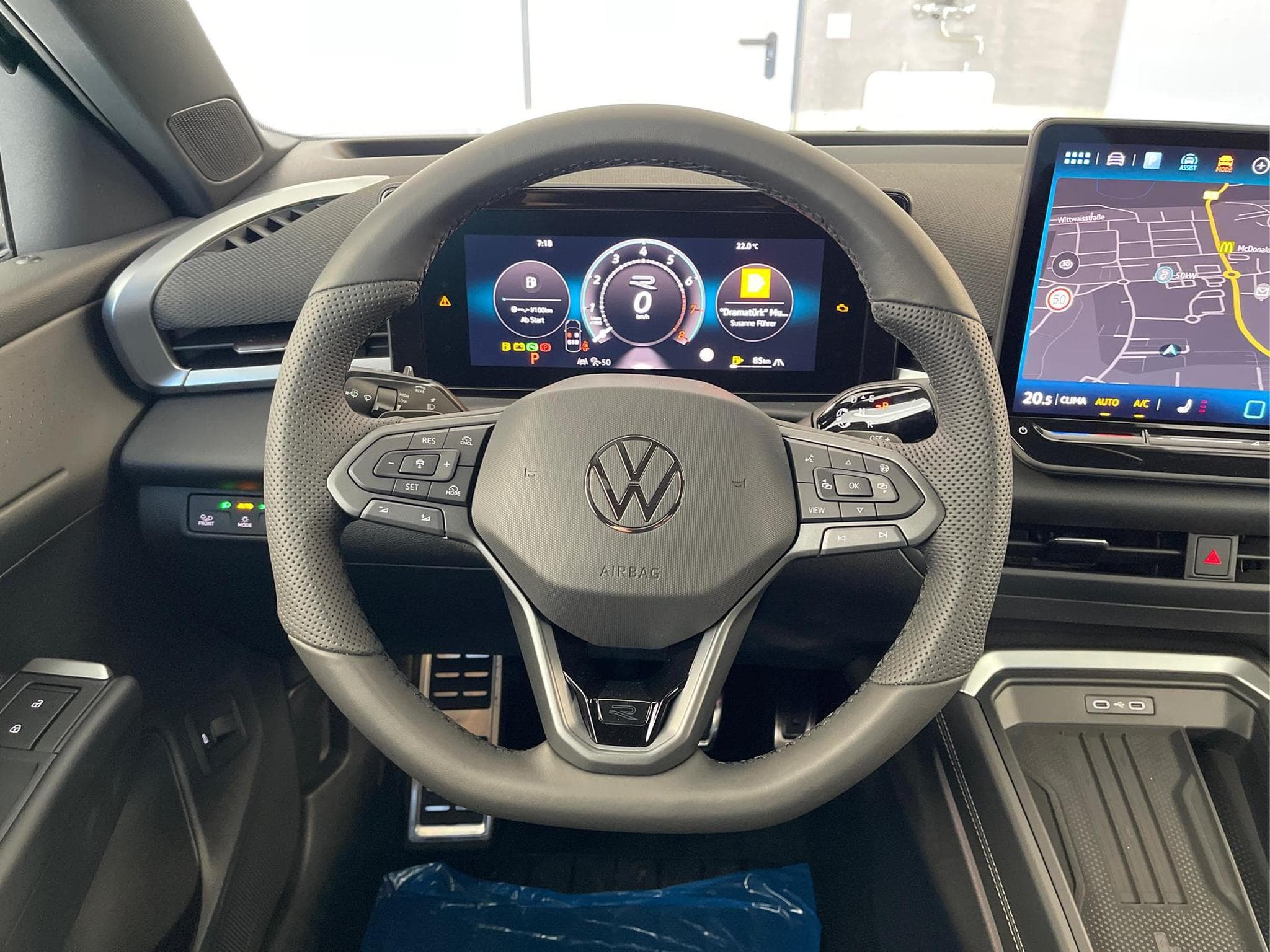 VW T-Roc NEU R-Line (2026) - Photo 8