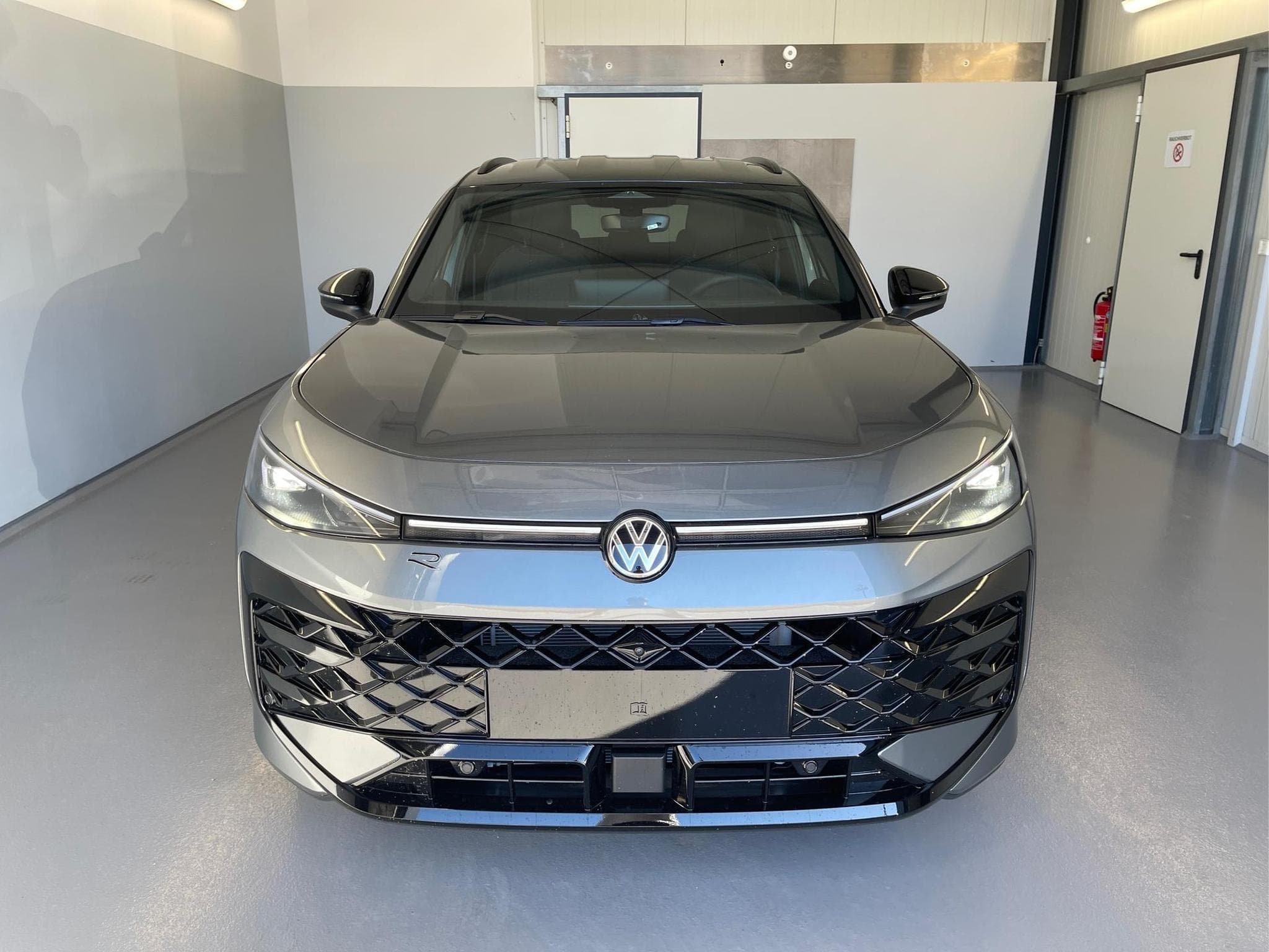 VW T-Roc NEU R-Line (2026) - Photo 2