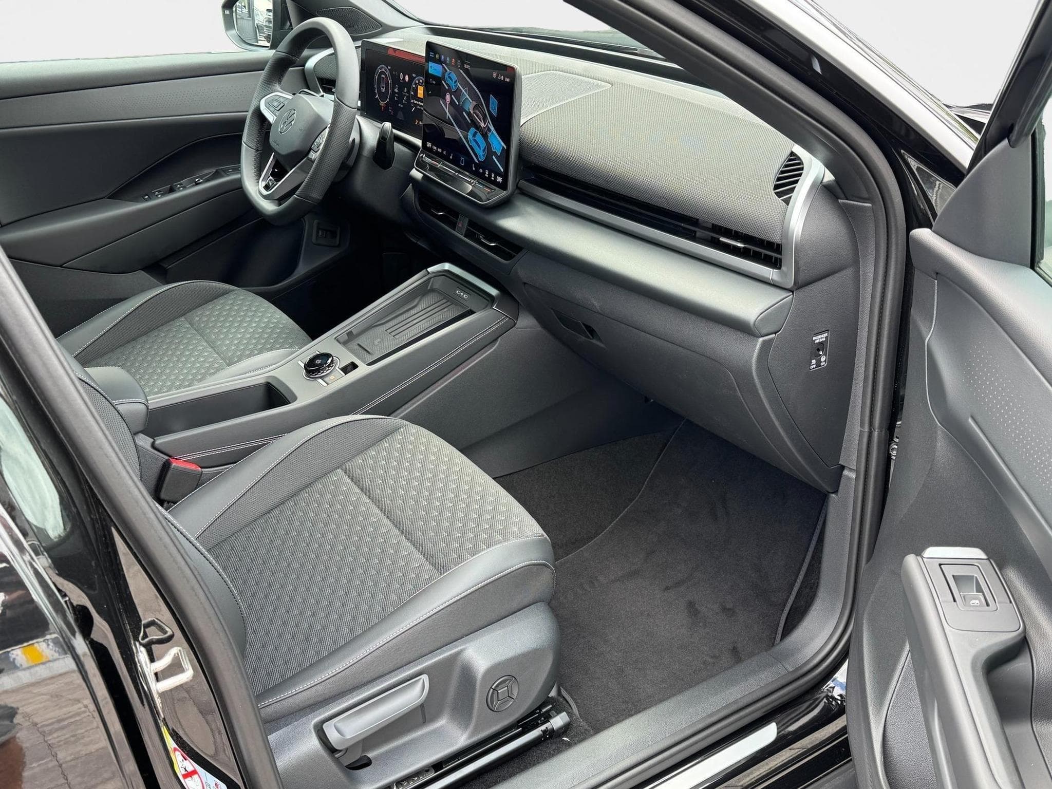 VW T-Roc T-Roc (2026) - Photo 8
