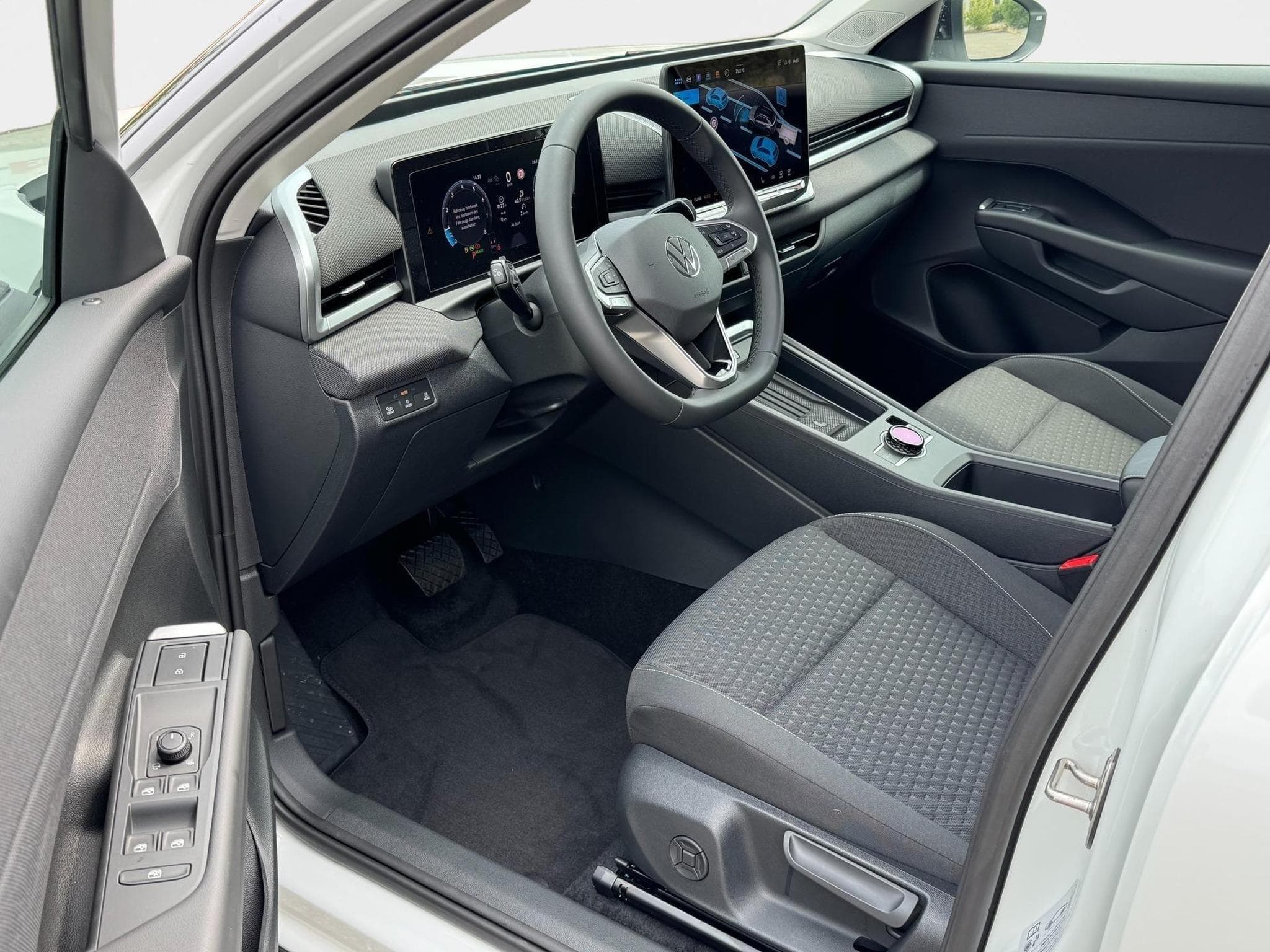 VW T-Roc T-Roc (2026) - Photo 10